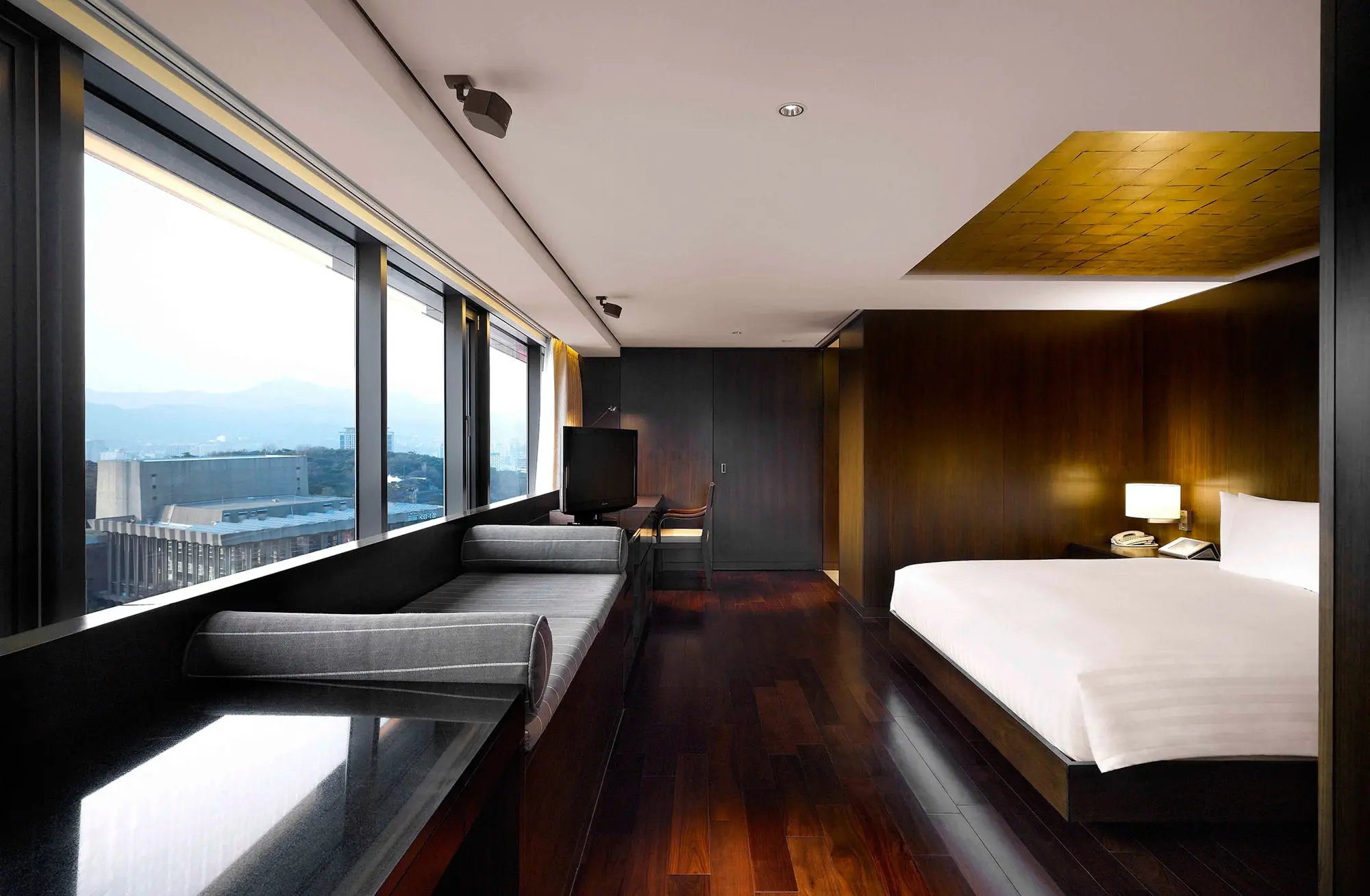 Banyan Tree South Korea Club And Spa Seoul Offers - Namsan Pool Premier Suite