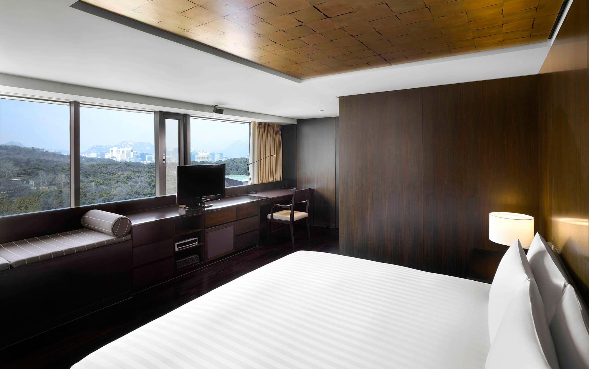 Namsan-Pool-Premier-Suite