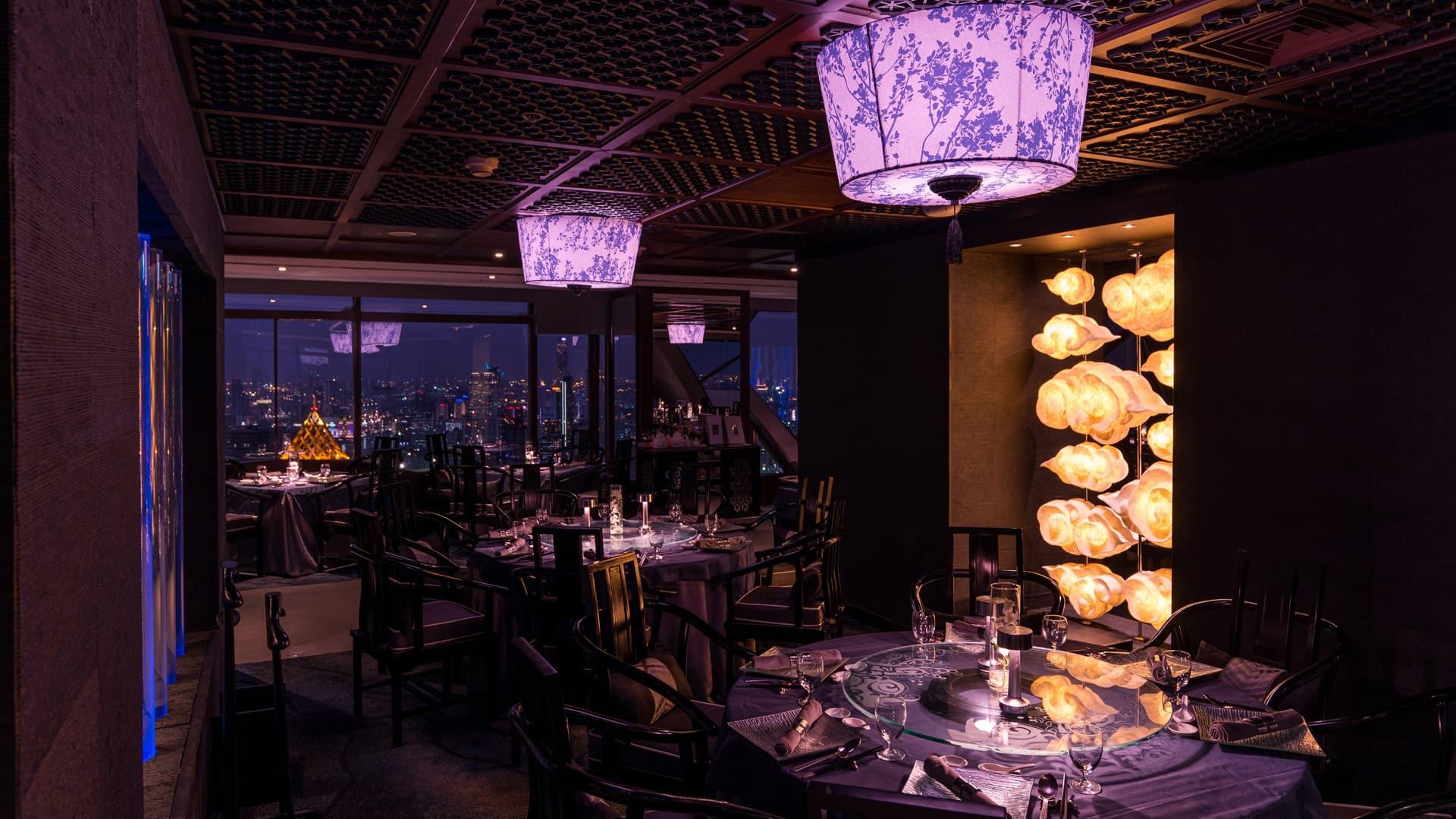 Banyan Tree Thailand Bangkok Dining - Bai Yun Dining Table