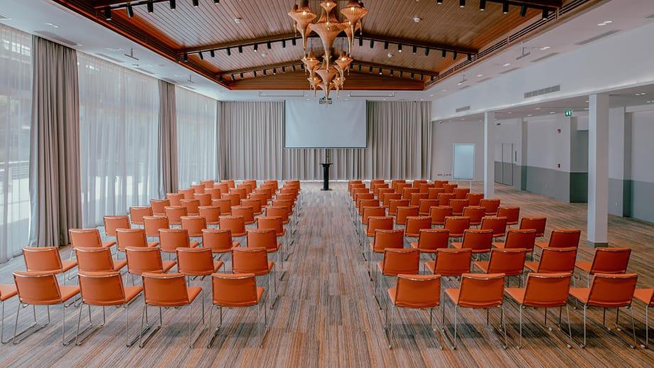lagoon-deck-theatre.jpg