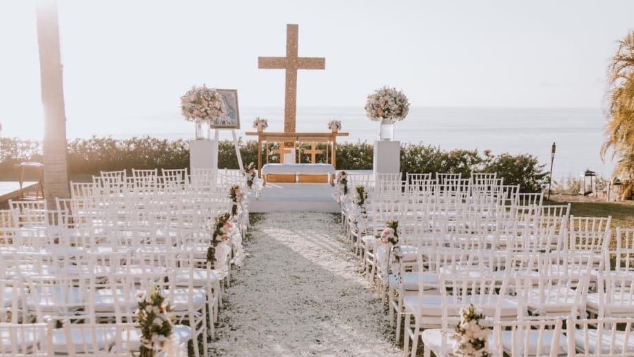 wedding-venues_reflections-garden.jpg