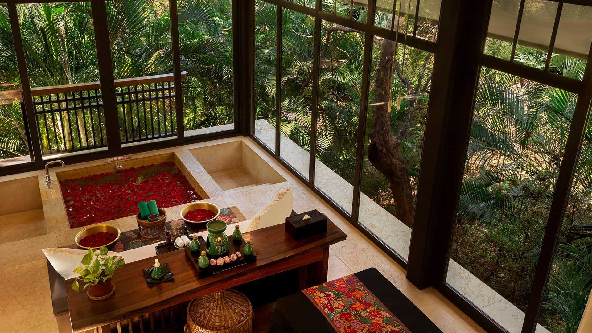 Luxury Banyan Tree Spa Cabo Marques Acapulco