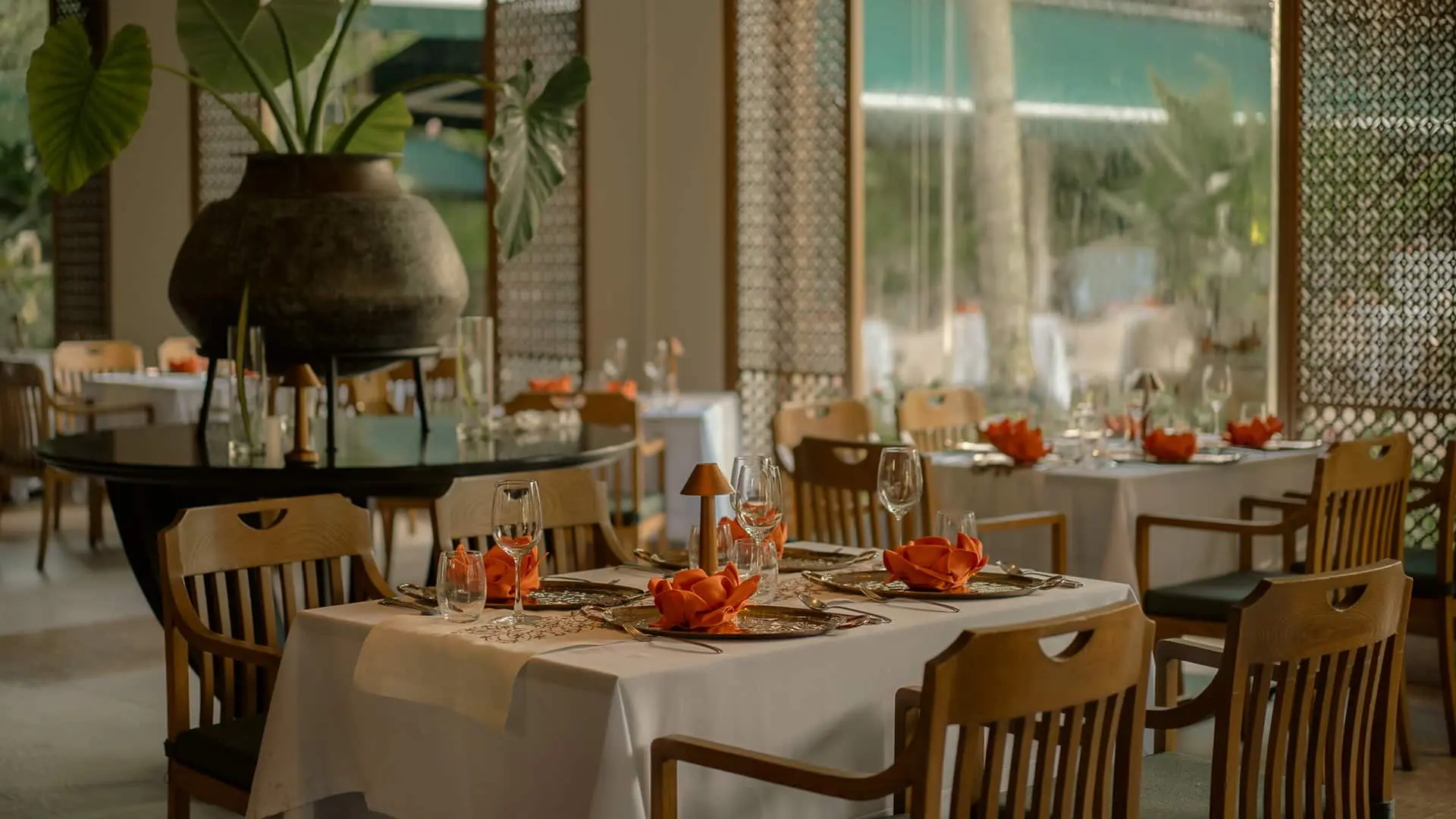 Romantic Restaurants & Bars Phuket Banyan Tree