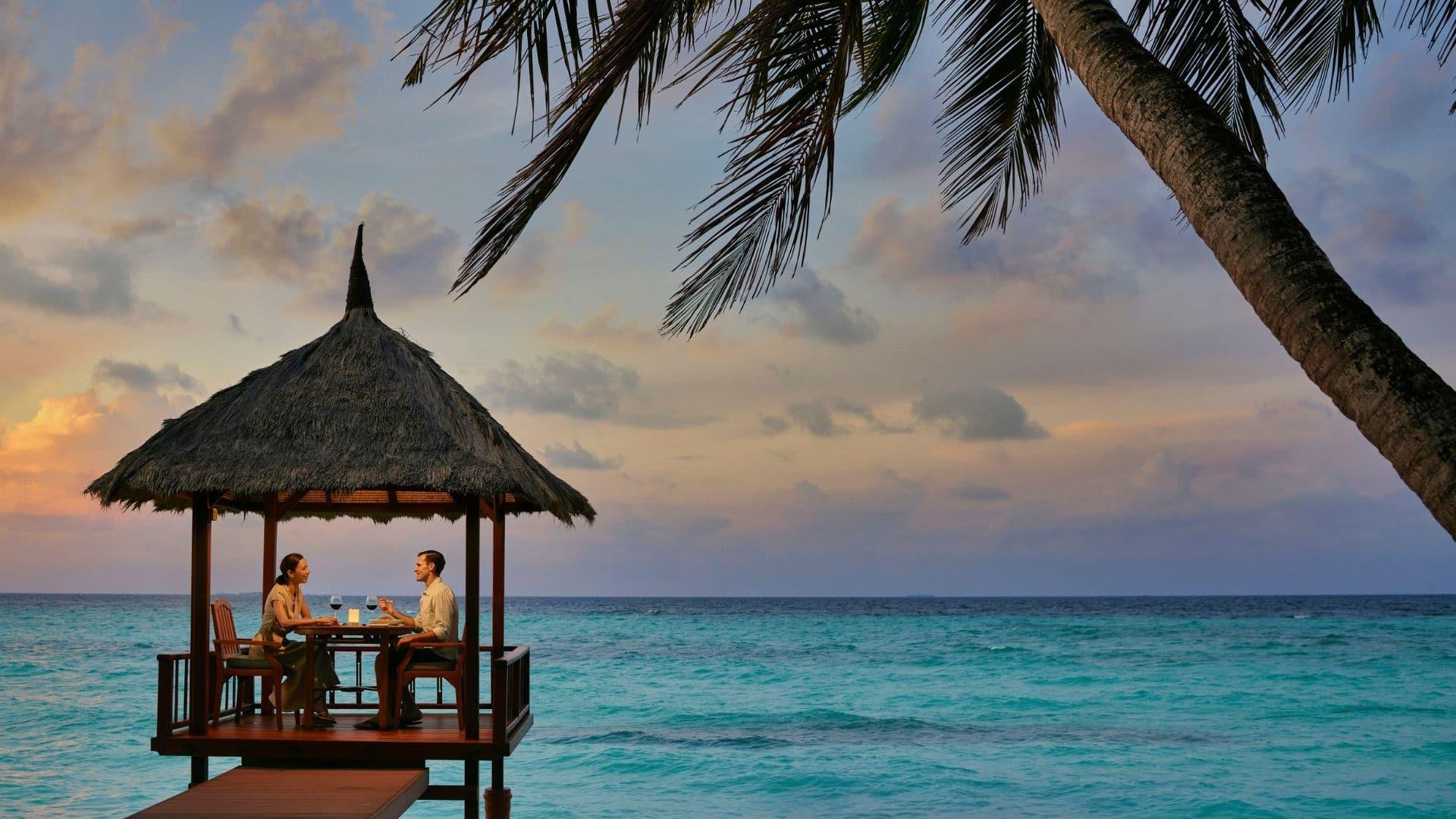 Banyan Tree Vabbinfaru Maldives Destination Dining