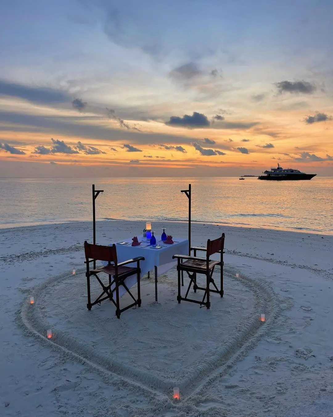 Banyan Tree Vabbinfaru Maldives Destination Beach Dining