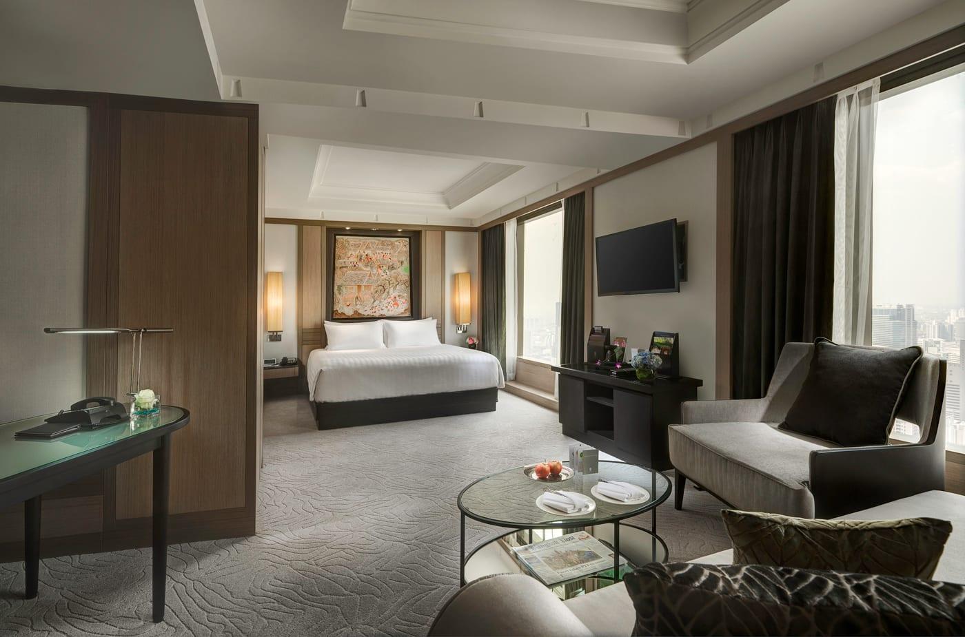 Serenity Club Room