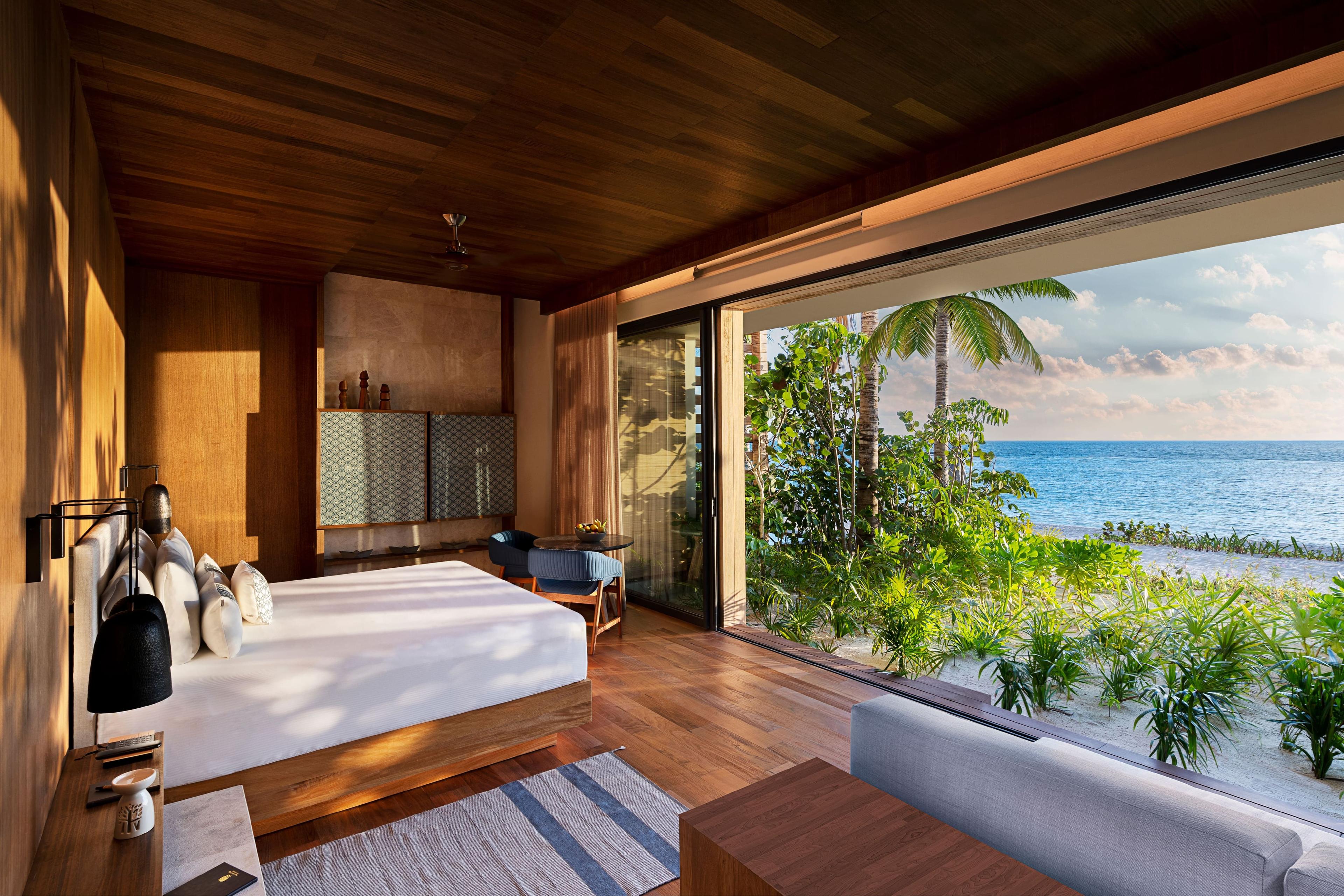 Beachfront Terrace Pool Suite - Bedroom