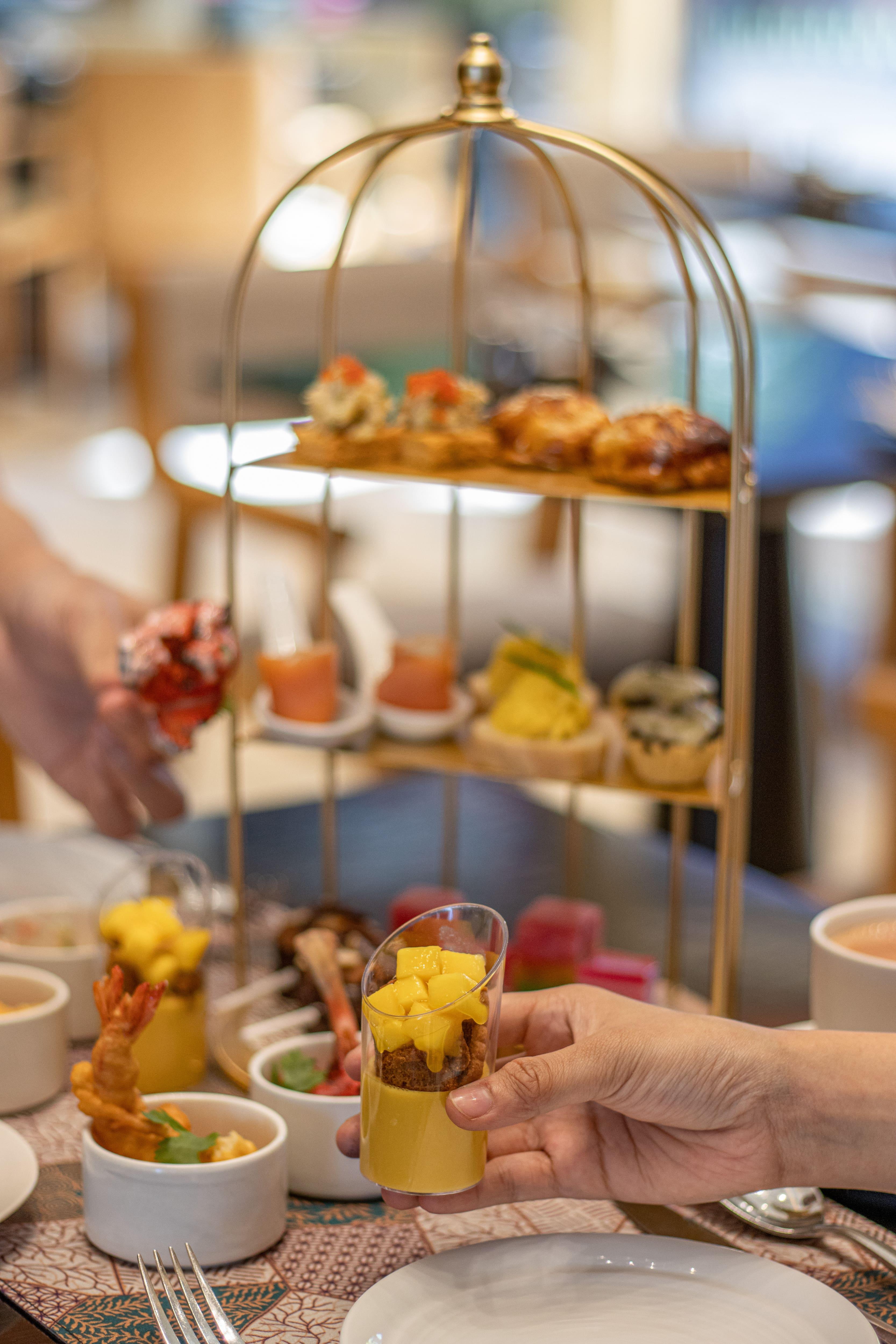 PHKL_Courtyard_Afternoon-Tea