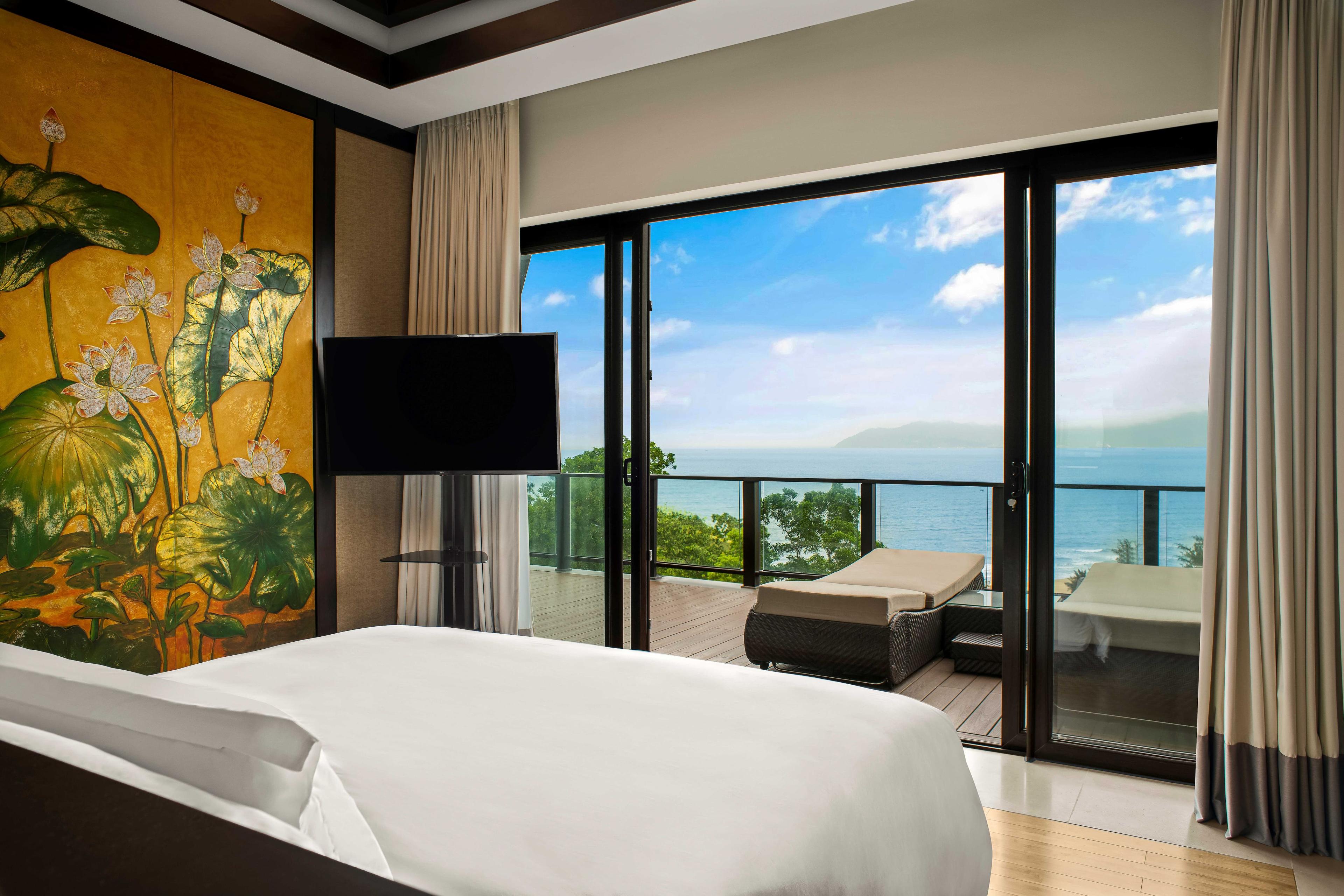 Three-bedroom Seaview Pool Villa