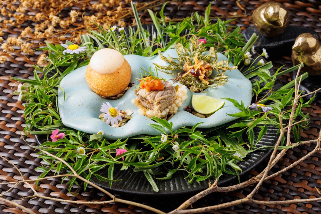 Bird's Nest Dining in Krabi Banyan Tree