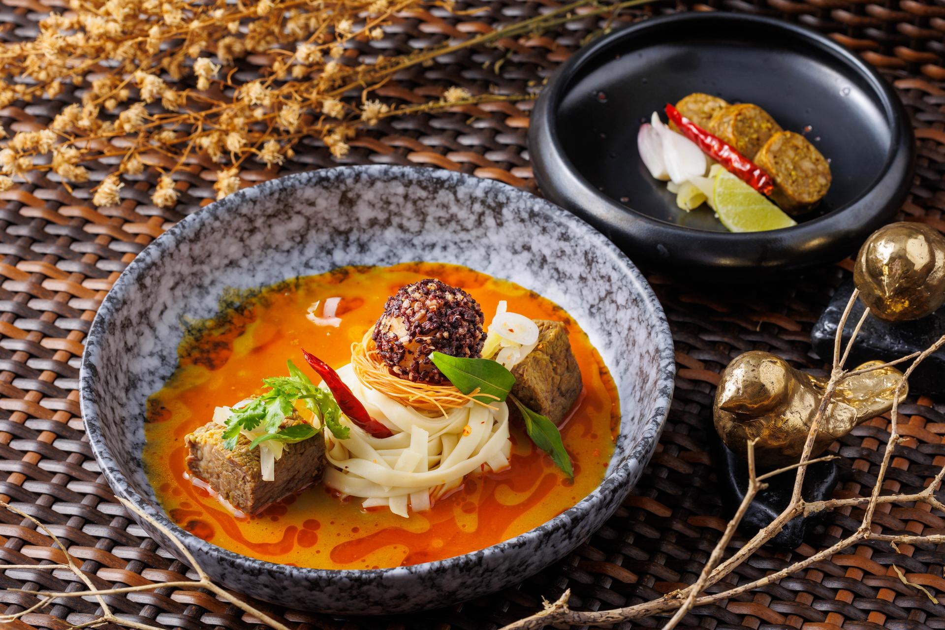 Bird's Nest Dining in Krabi Banyan Tree