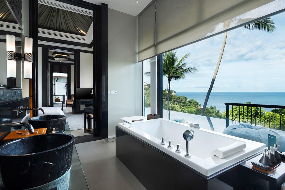 Family Ocean Pool Villa
