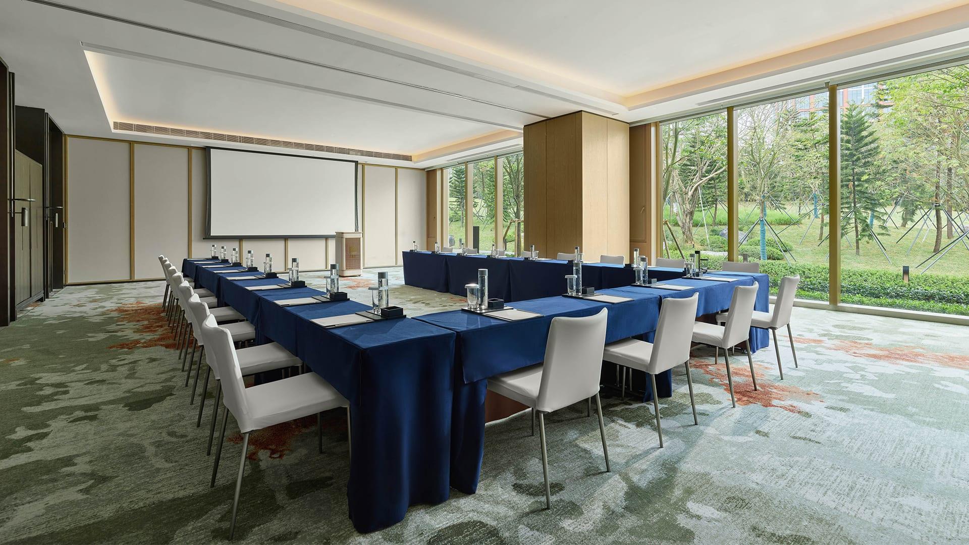 MeetingRoom-Ushape