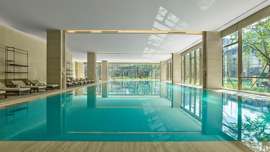 FitnessCenter-IndoorPool