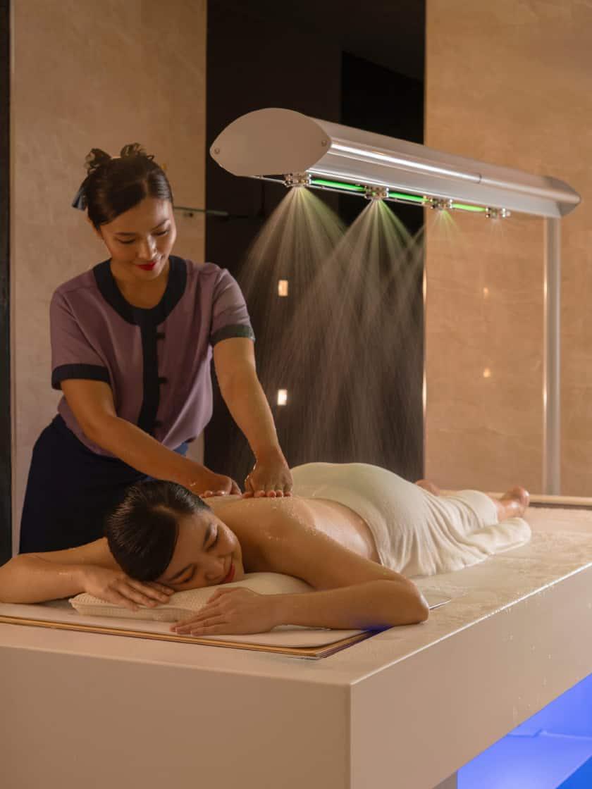 Banyan Tree Spa Bangkok Tropical Rainmist