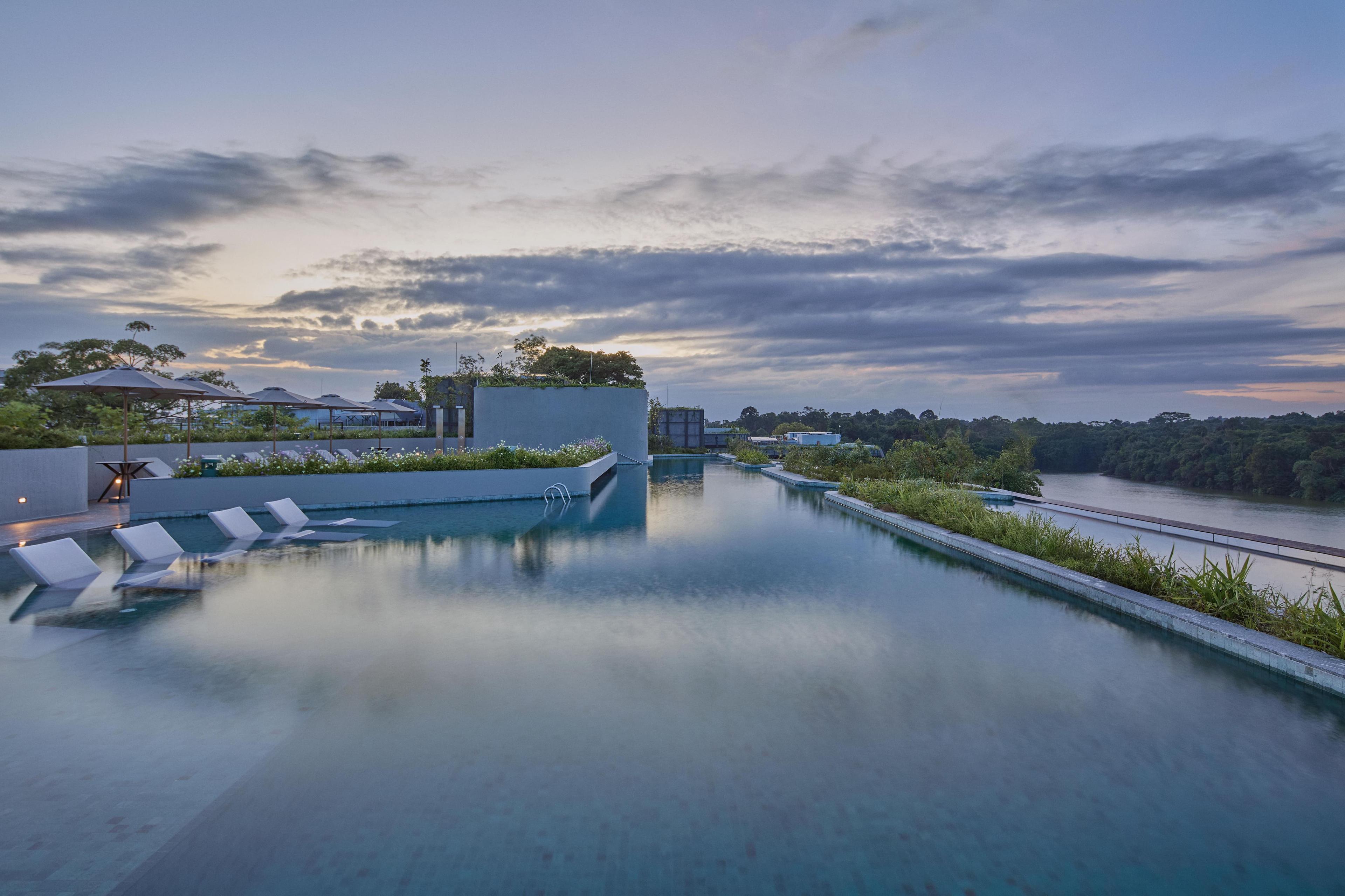 Mandai Rainforest Resort by Banyan Tree rooftop pool