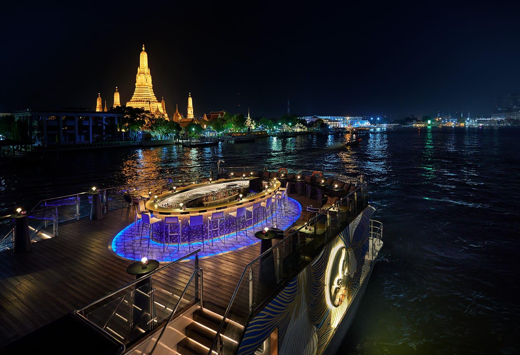 Banyan Tree Bangkok Saffron Cruise Exterior Moon Bar Deck