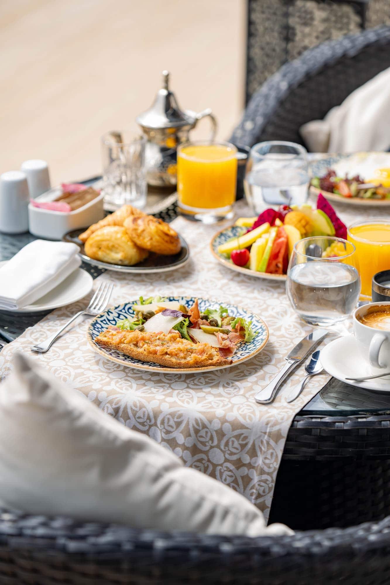 moroccan dining