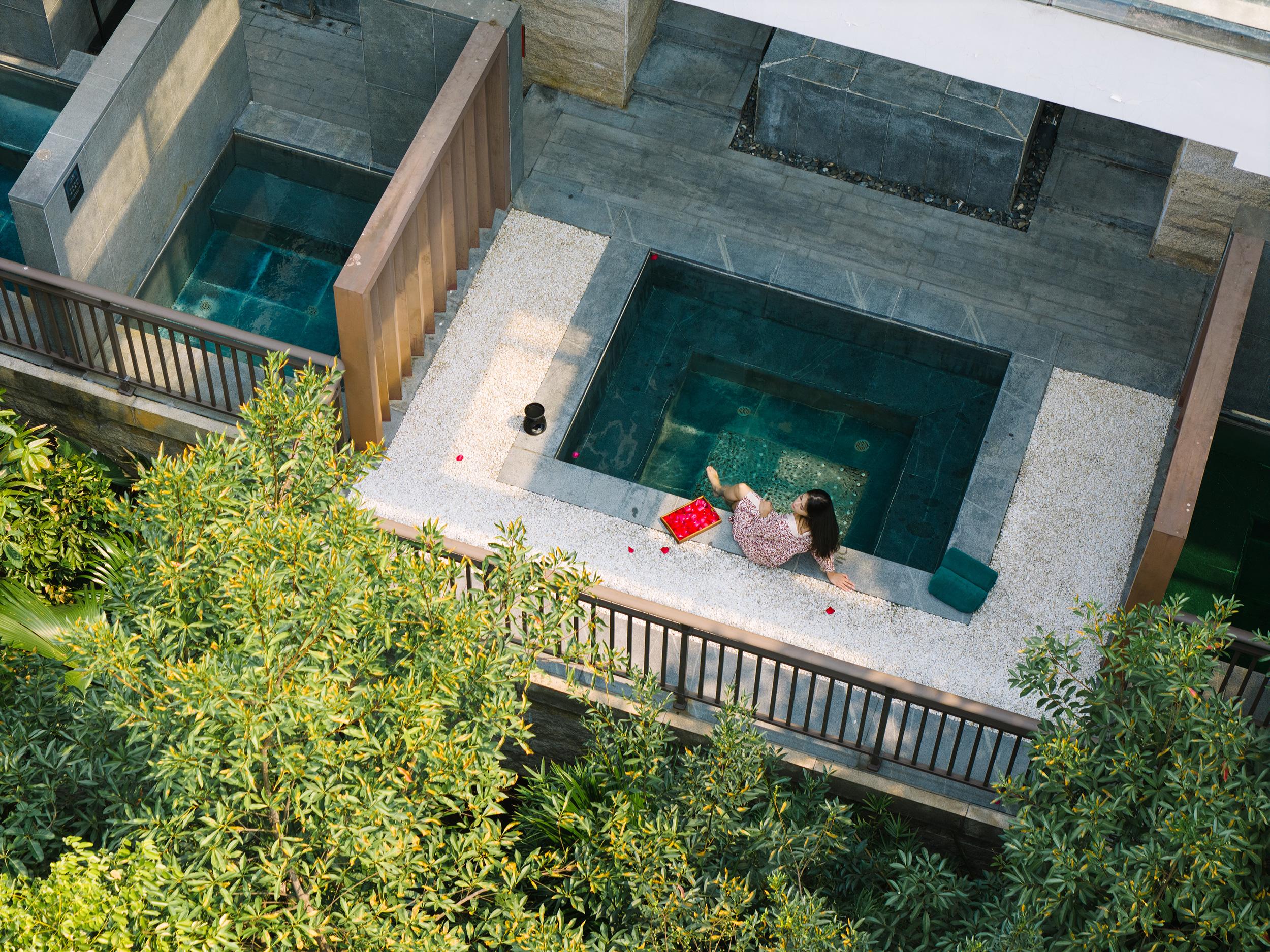 BTCNCB-Hot Spring