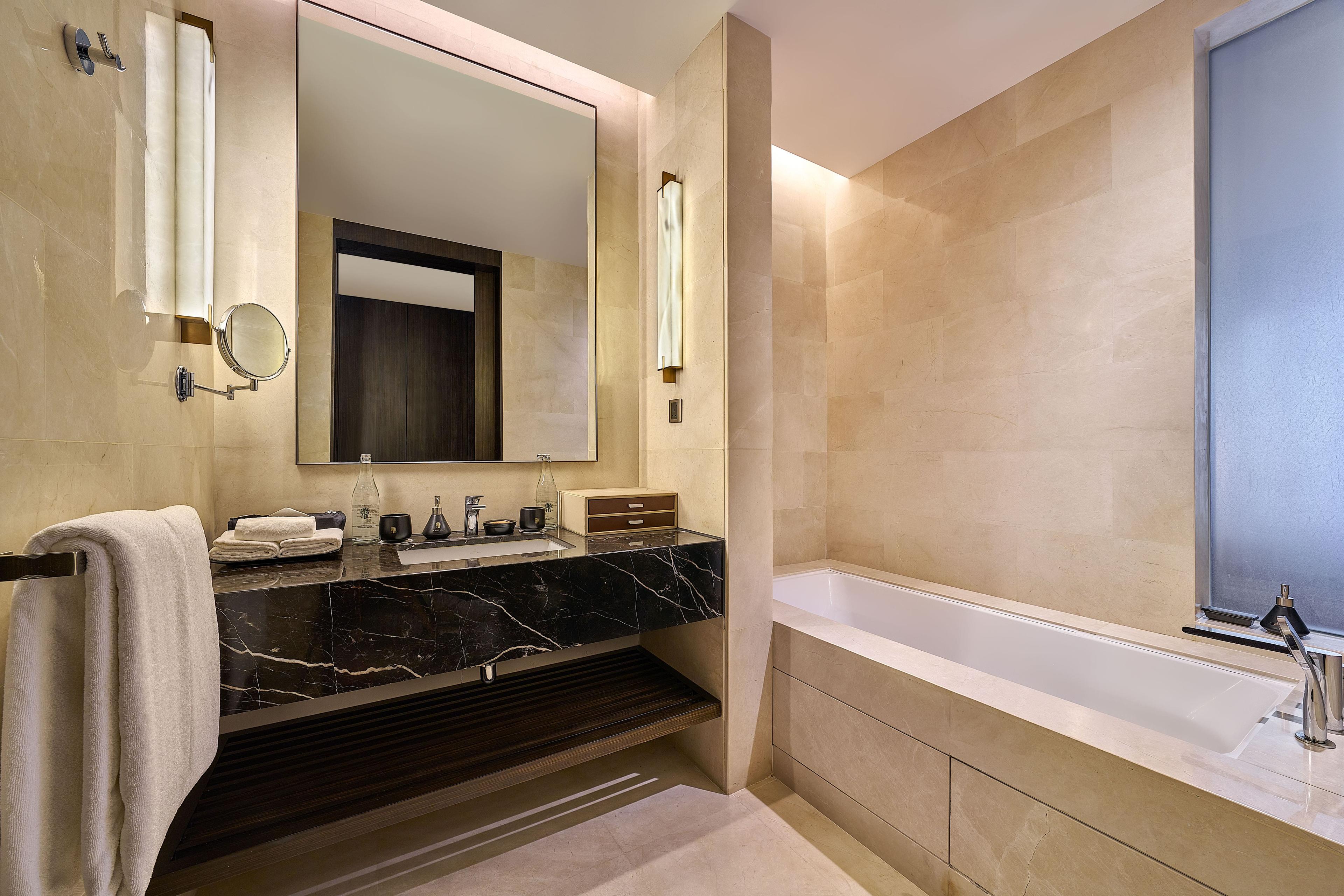 Urban Suite_Bathroom