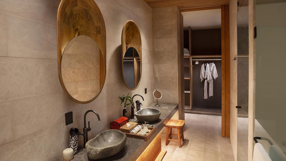 Banyan Tree Mexico Mayakoba Gallery - Beachfront Pool Suite Outter Bathroom