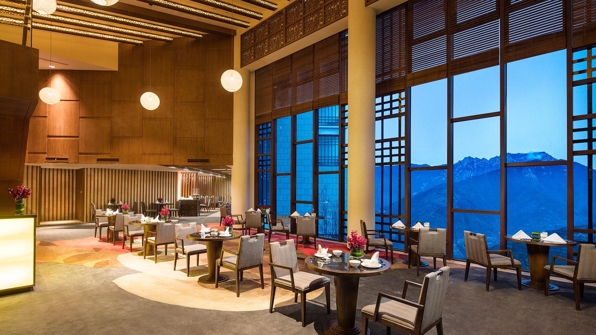 Jiuzhaigou Valley Hotel Dining, Restaurants & Bars Banyan Tree
