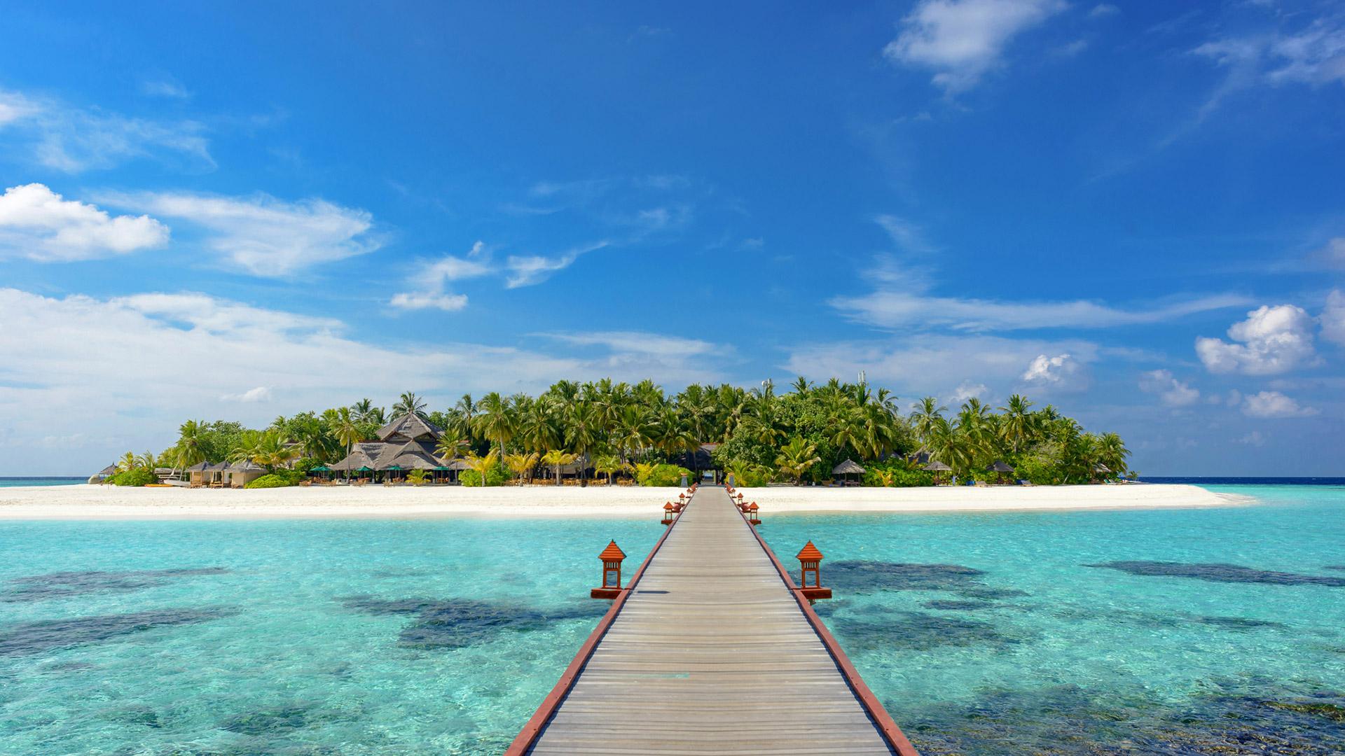 Luxury Near Beach Hotels Offers In Maldives