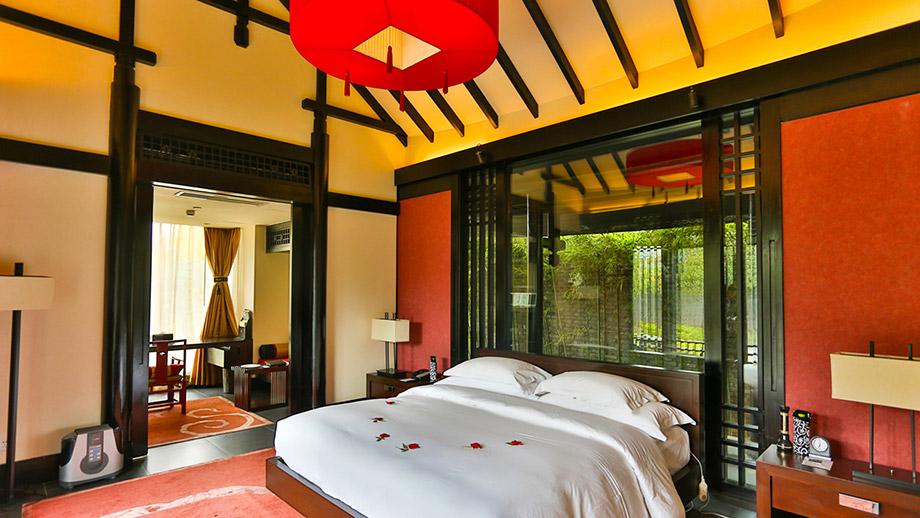 Banyan Tree China Lijiang Accommodation - Two Bedroom Mountain View Jet Pool Villa