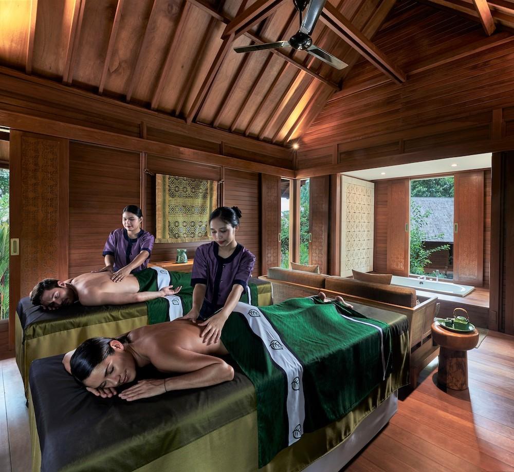 Bintan, banyan tree, spa, couple, massage