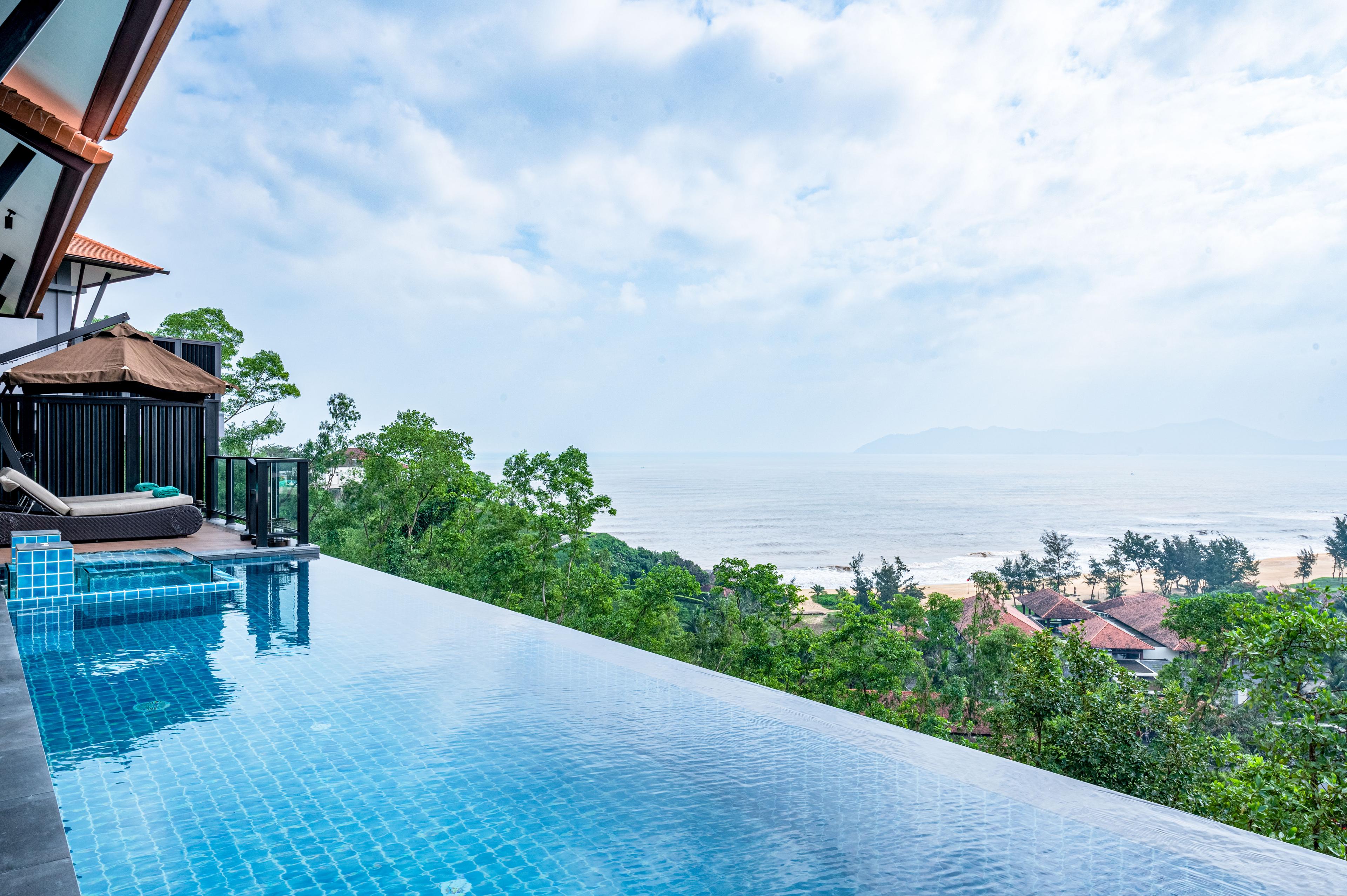 Three-bedroom Seaview Pool Villa