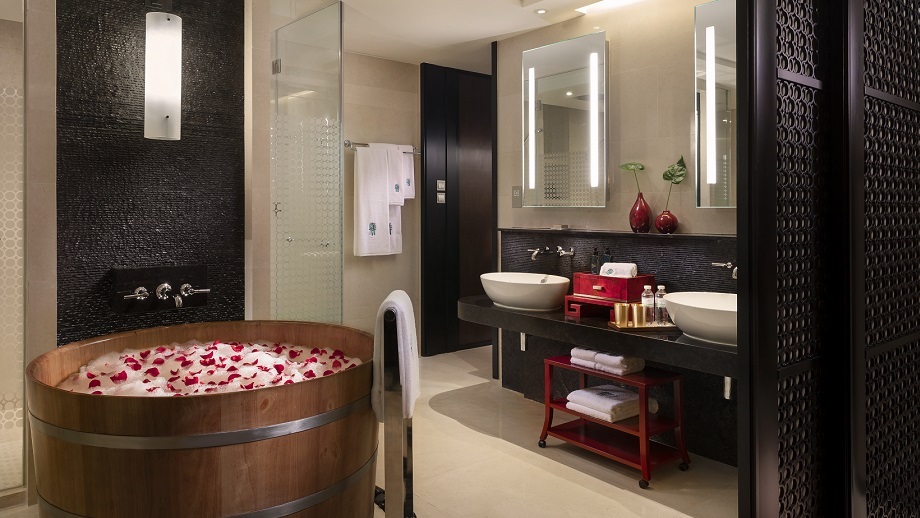 Banyan Tree China Macau Weddings Honeymoons - Intimate Moments