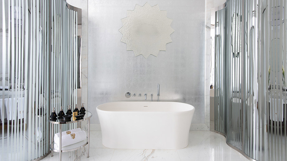 Banyan Tree Qatar Doha Accommodation - Harmony Sky Club Suite Bathtub