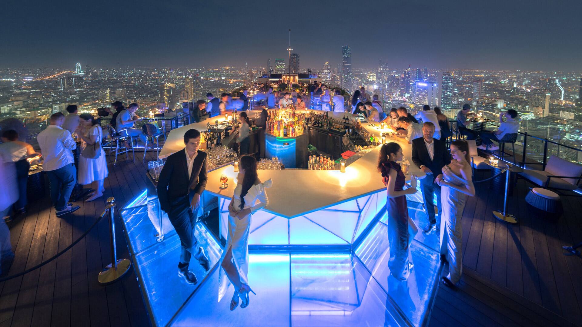 Moon Bar Rooftop Bar In Bangkok Banyan Tree Bangkok