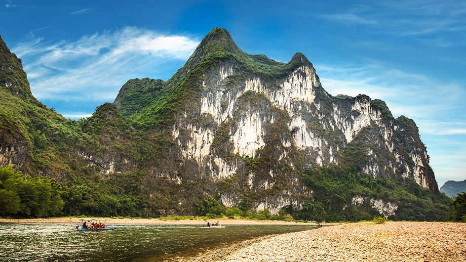 Banyan Tree China Yangshuo Experiences - Rafting Li River Bamboo