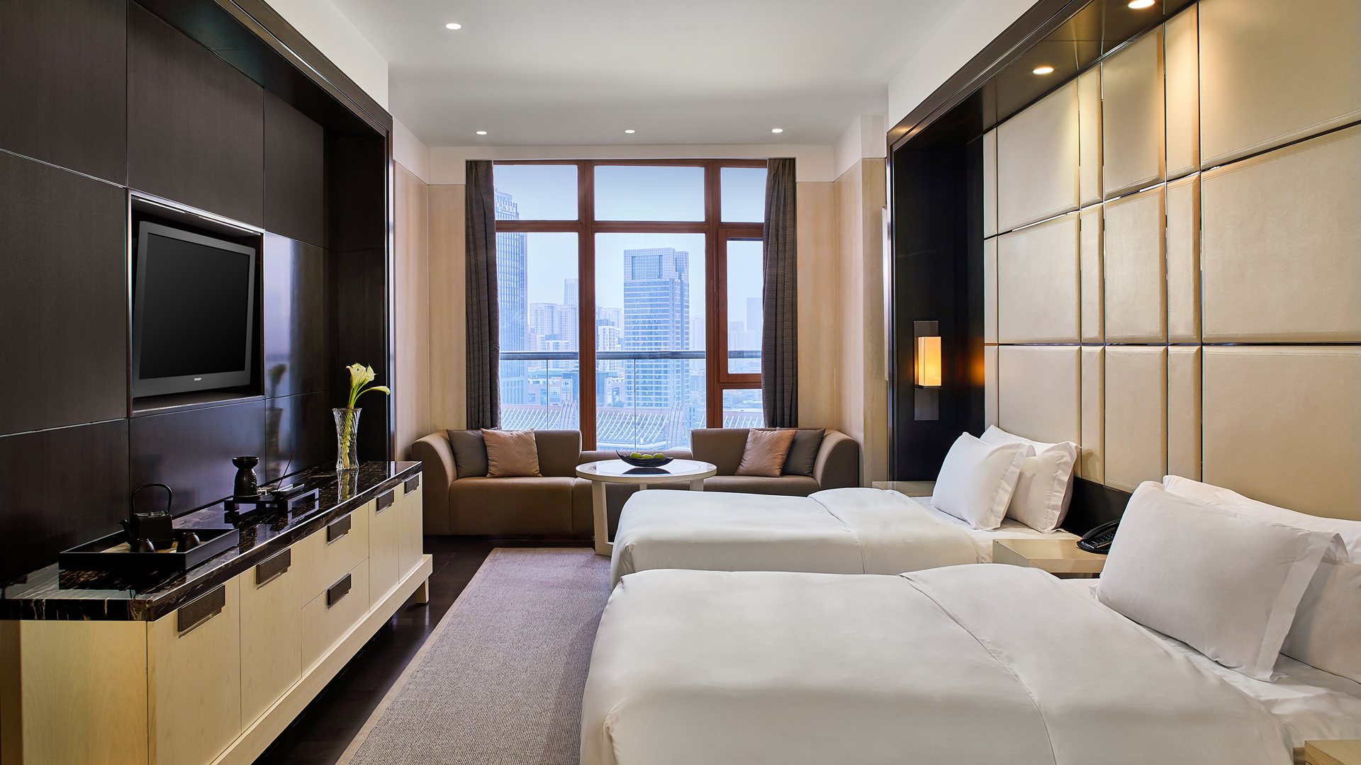 Premier-Riverside-Retreat-Twin