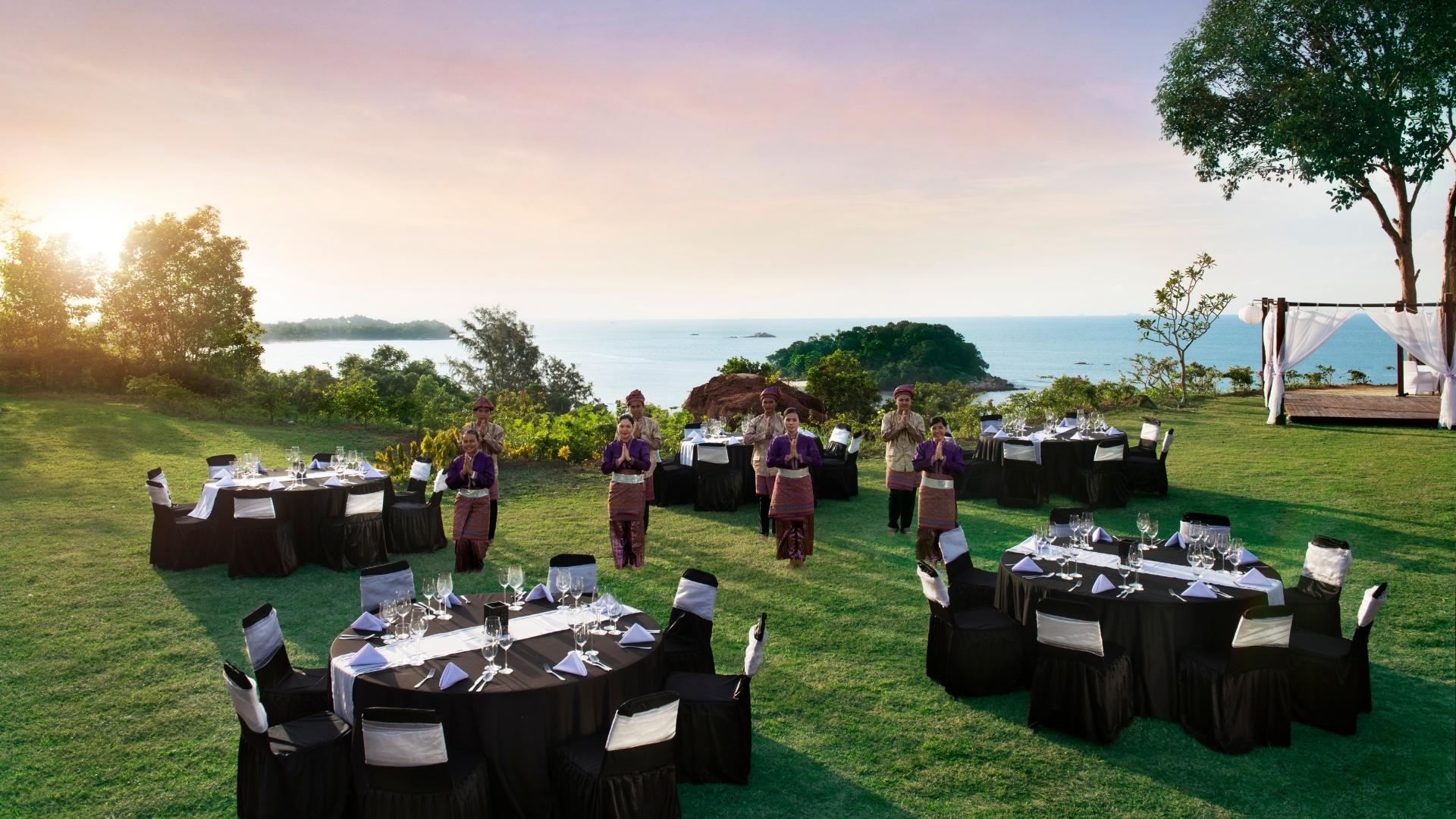 bintan, banyan tree, destination dining, dining
