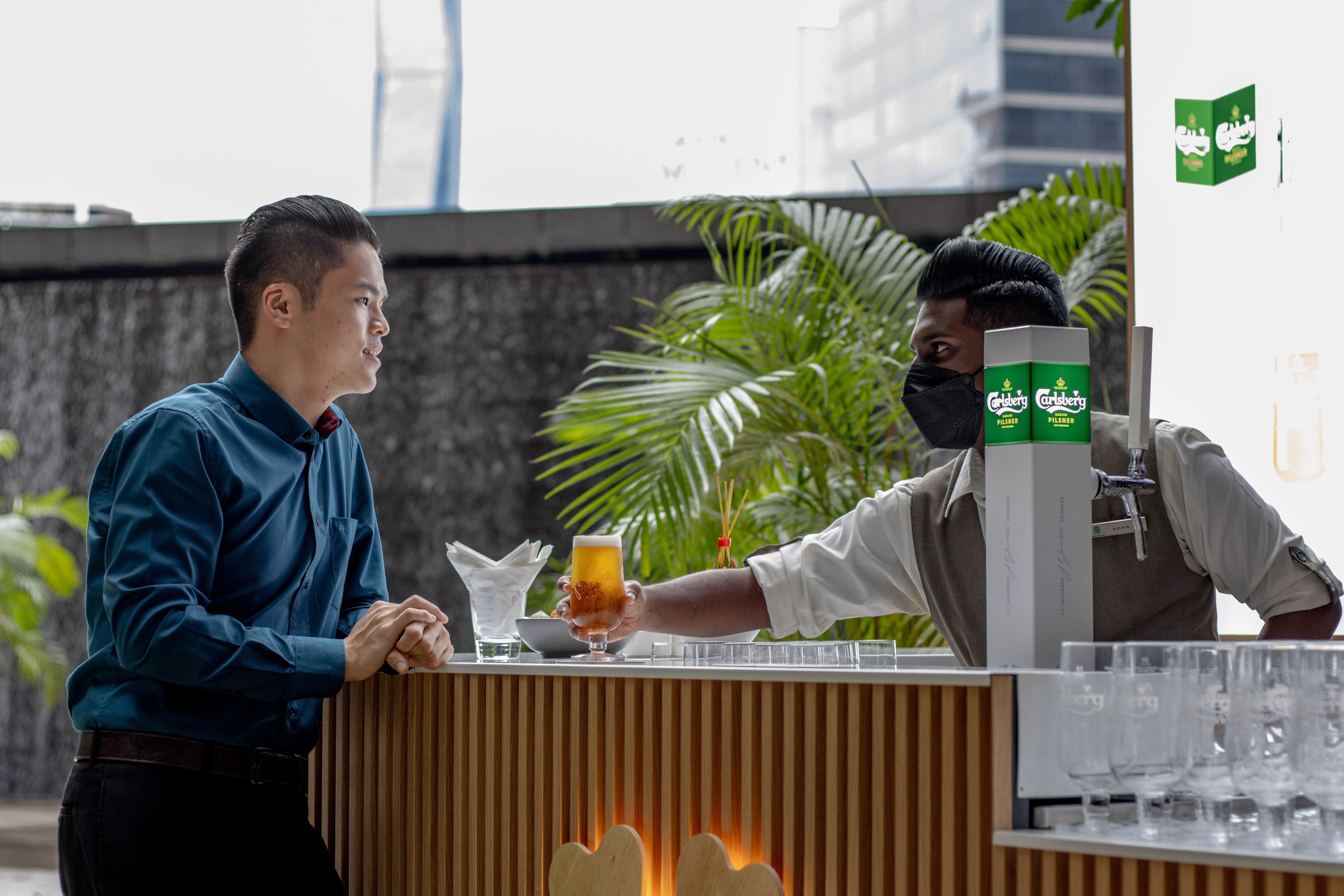The Courtyard - Beer Garden (Close Up)