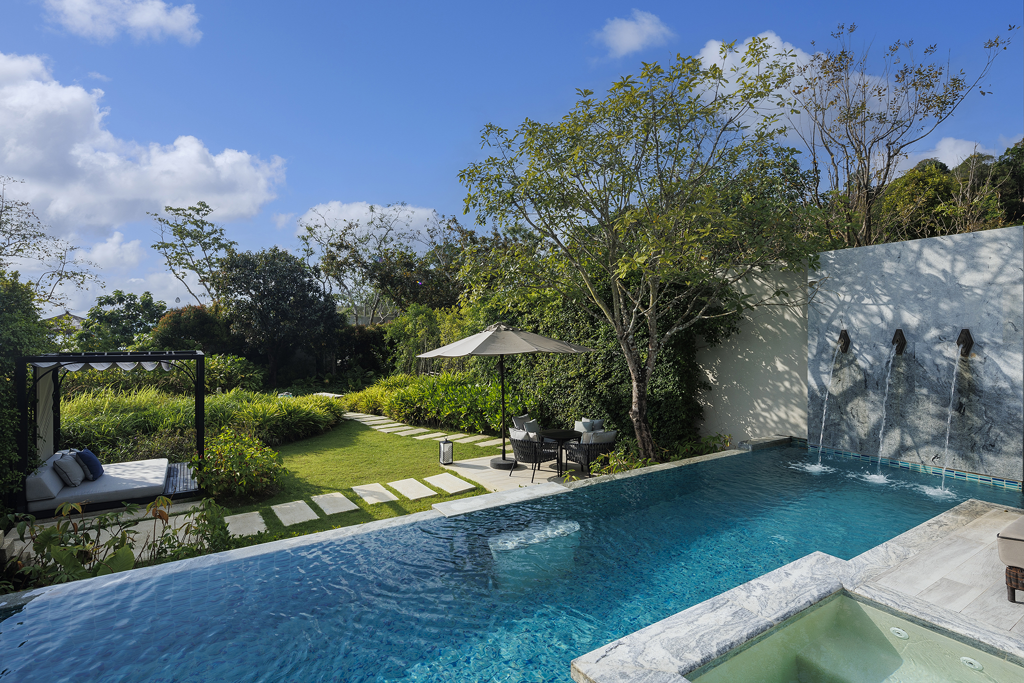  Deluxe Garden Pool Villa