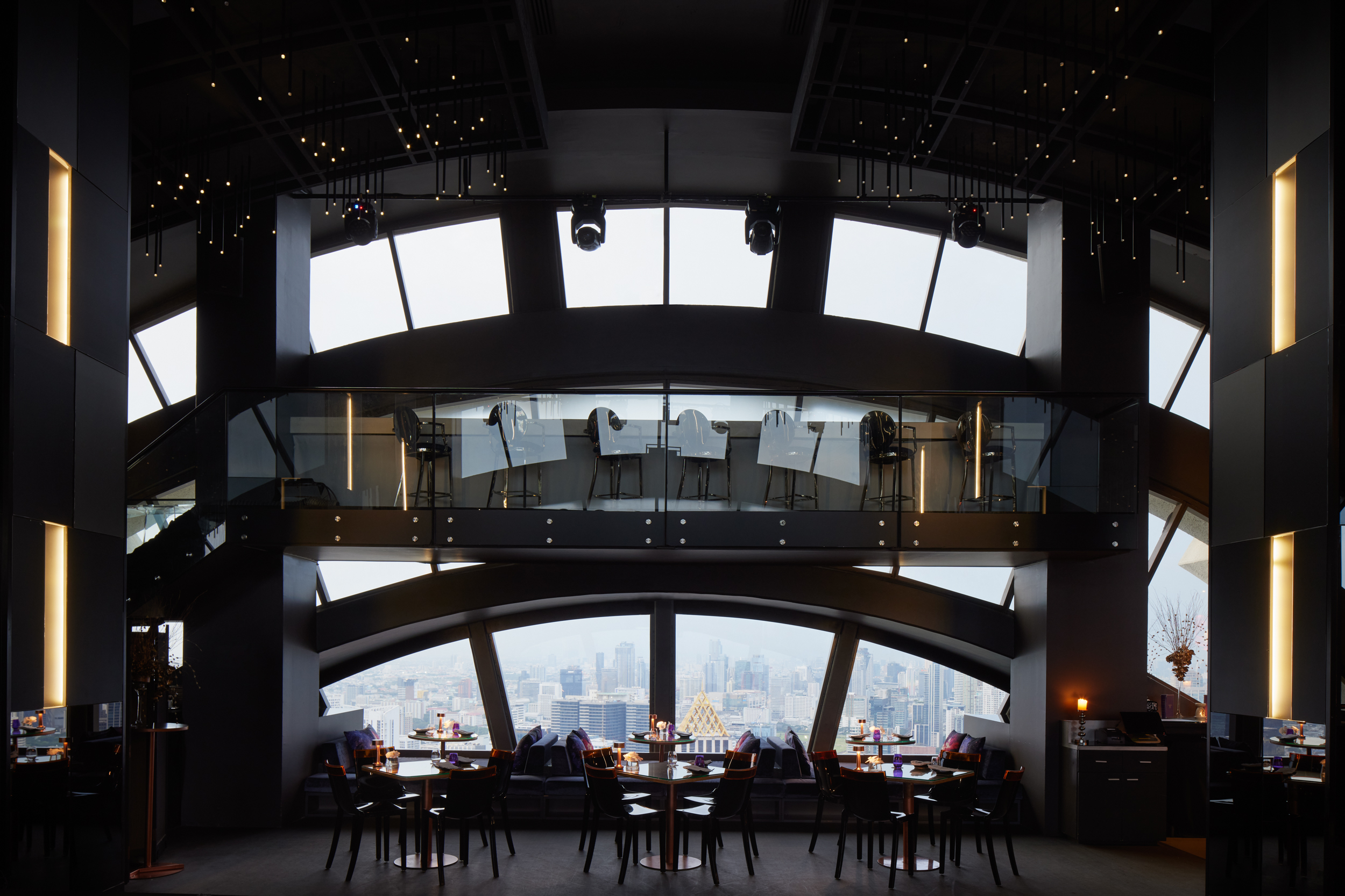 Banyan Tree Bangkok Vertigo Too