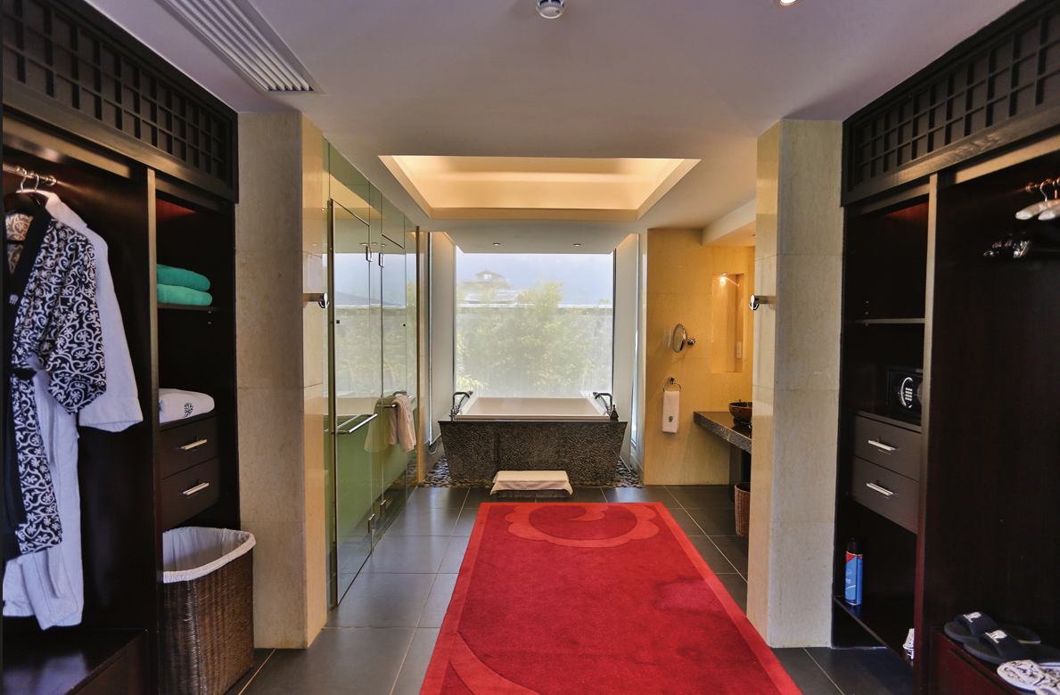 Three-Bedroom Mountain View Jet Pool Villa