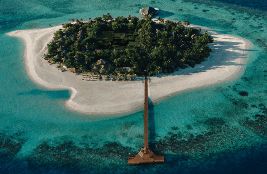 Banyan Tree Vabbinfaru Jetty Aerial