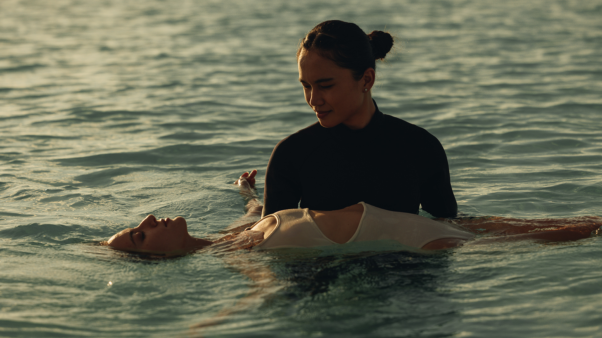 Lagoon Floating Therapy at Banyan Tree Vabbinfaru