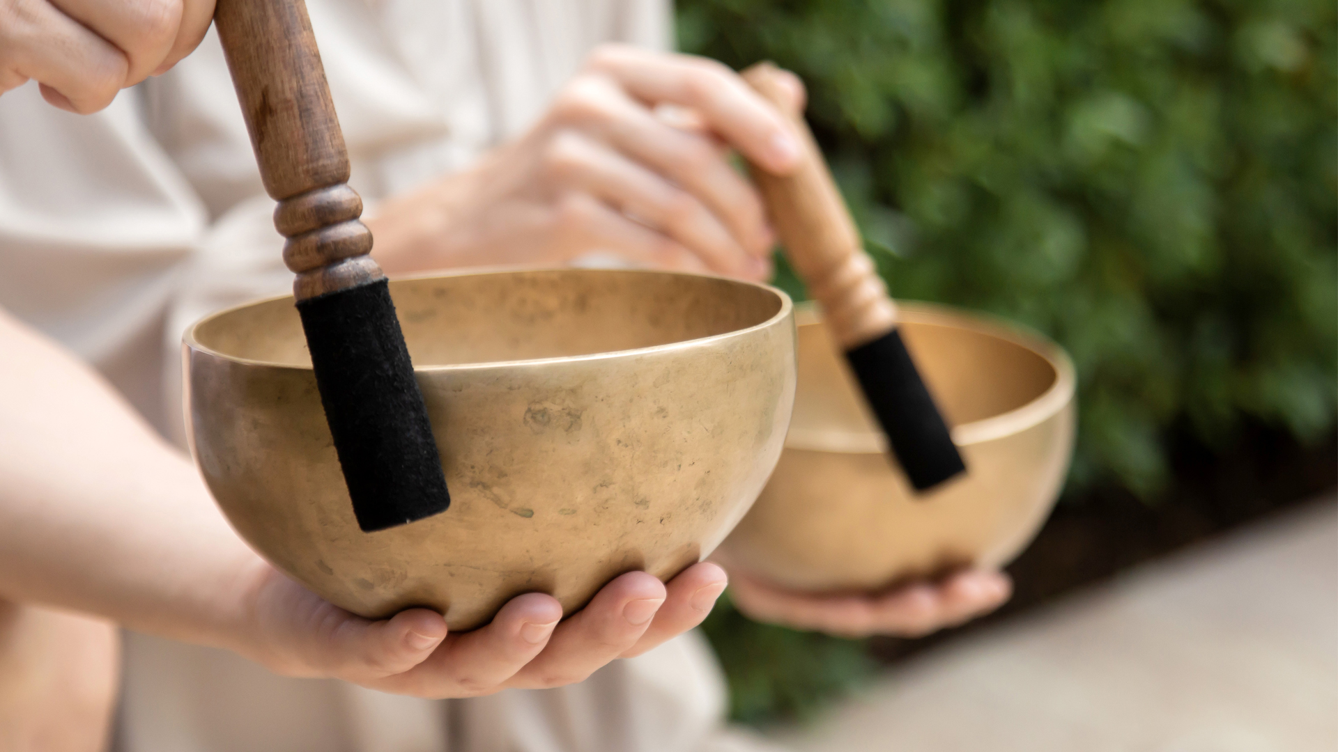 Singing bowls