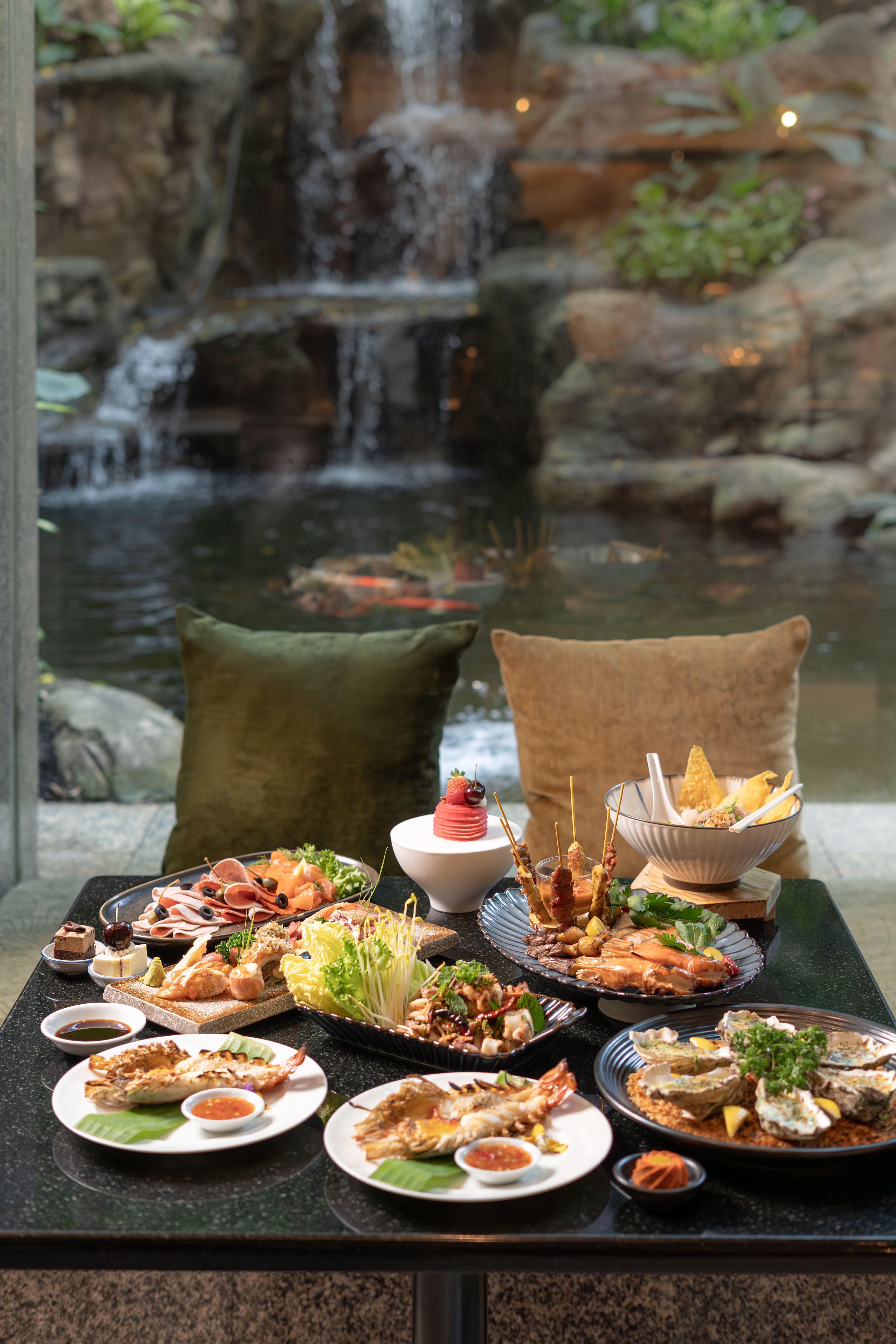 Banyan Tree Bangkok_Romsia_Weekday Buffet