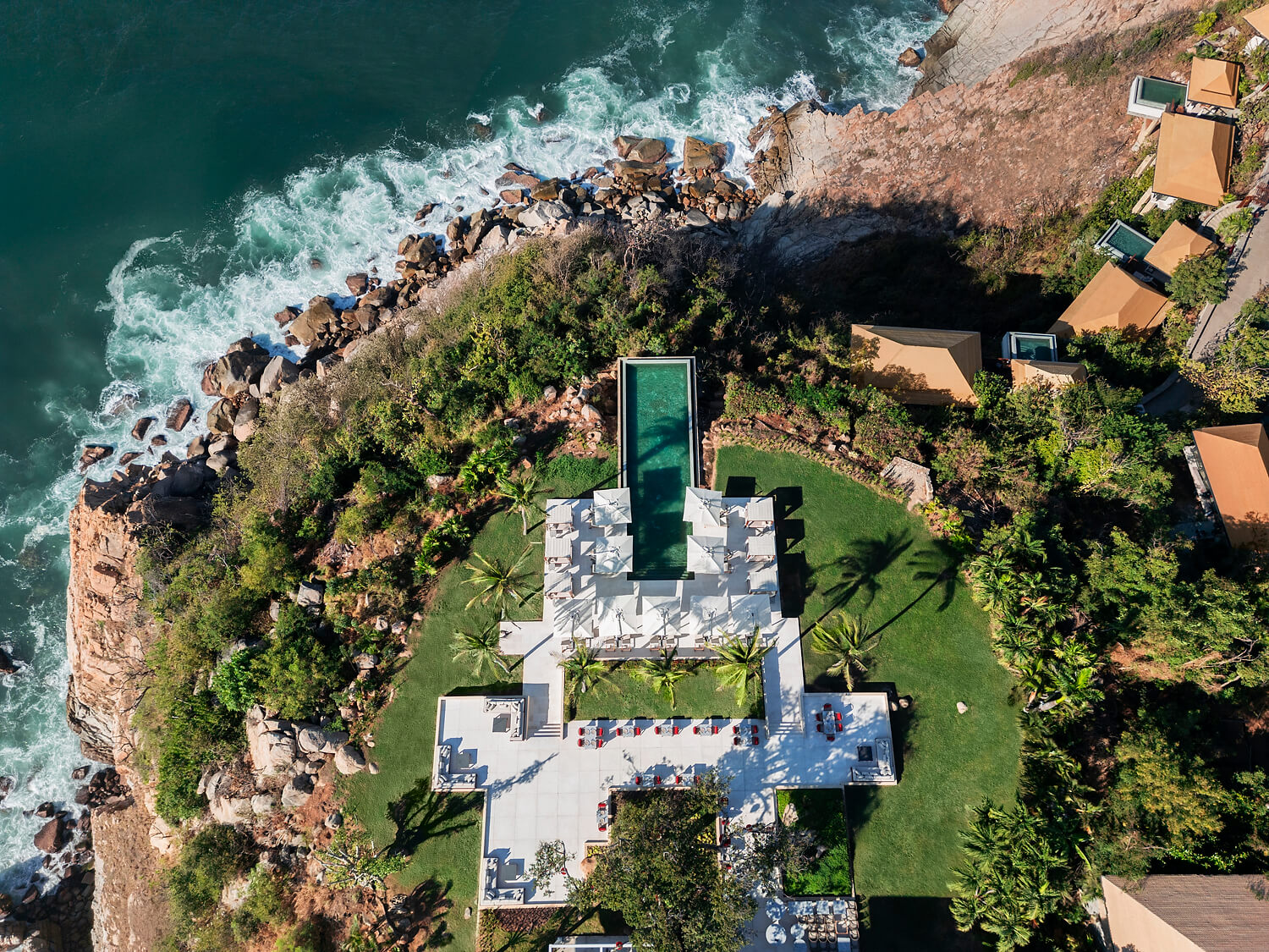 Reflections Pool over the cliffs