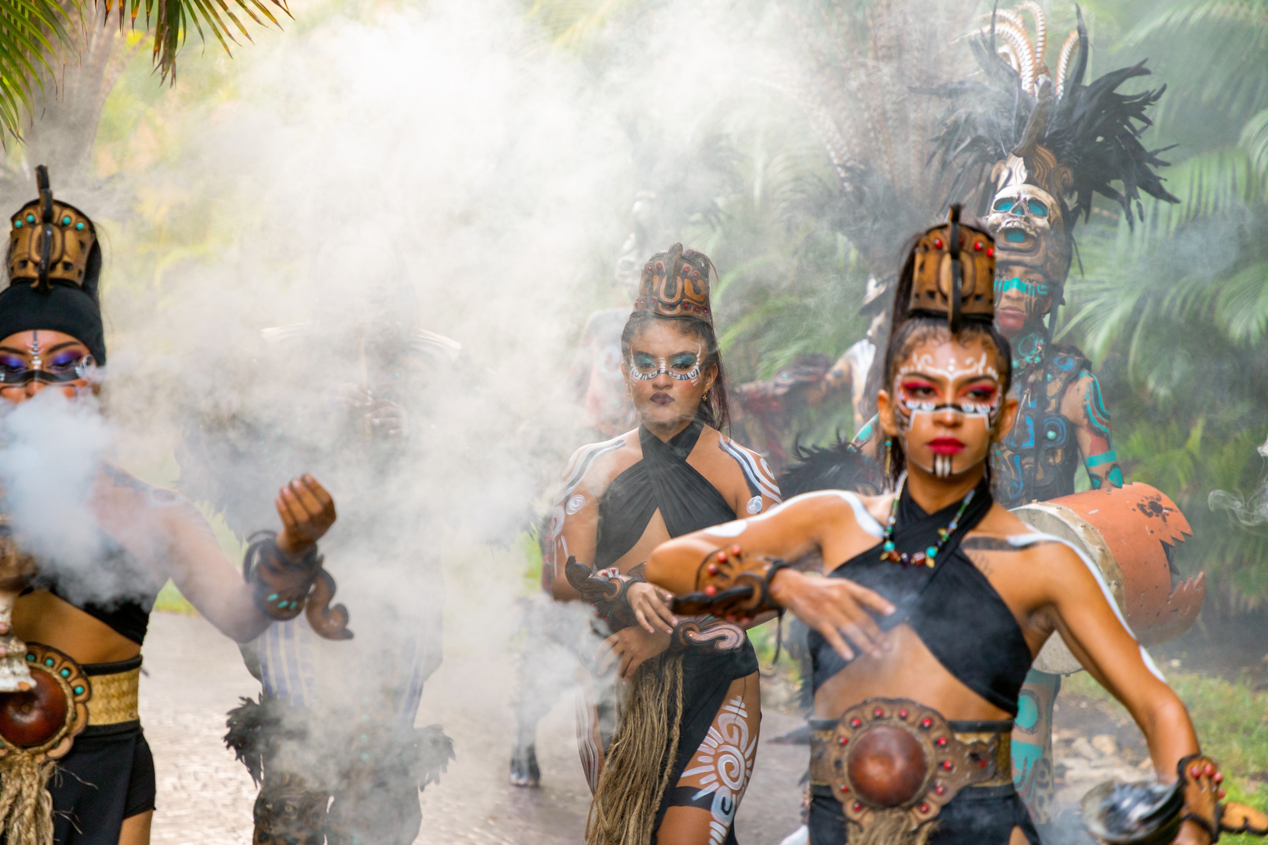 BTMXMY_HAAB_DANCERS_low