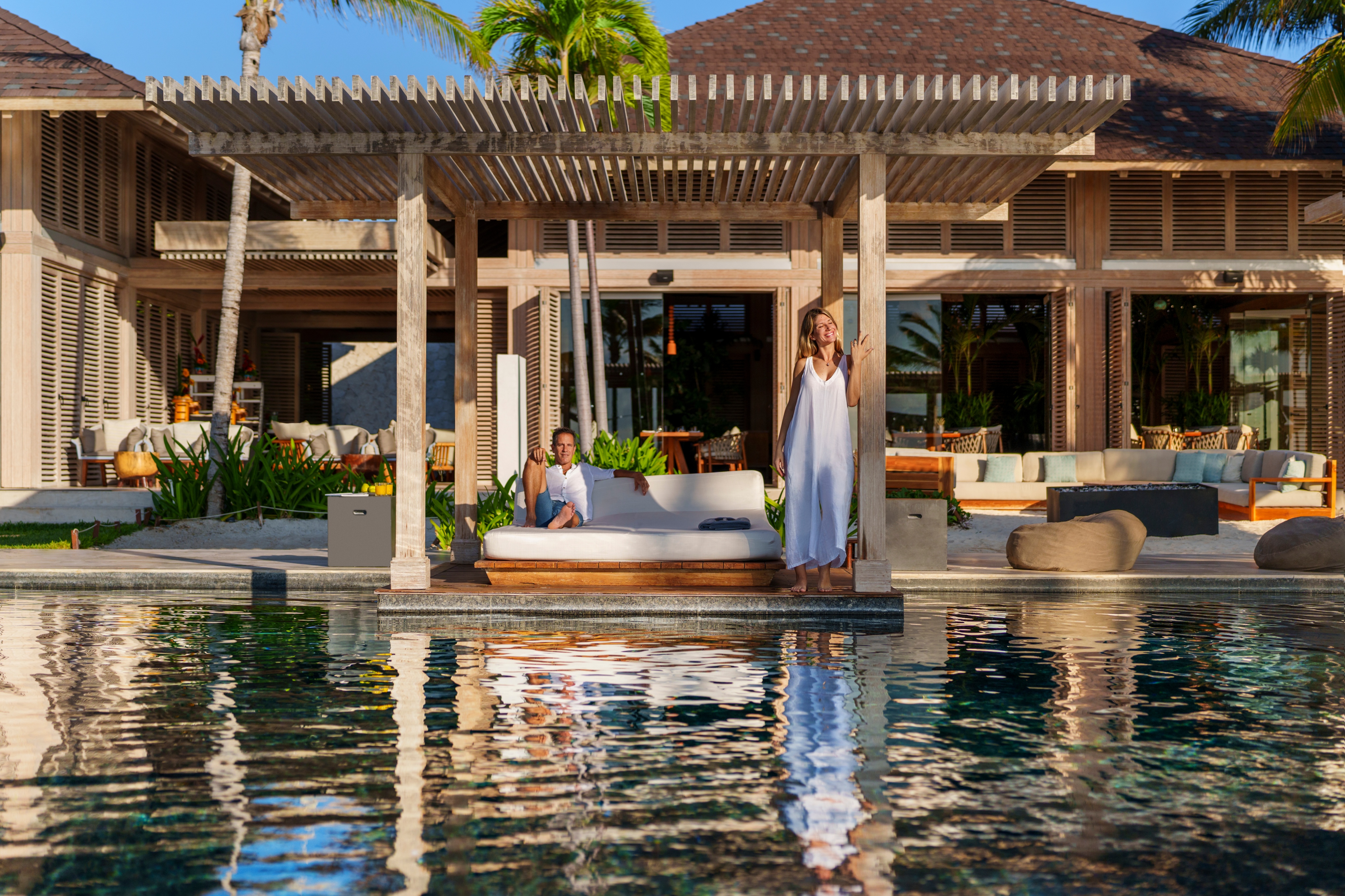 BTMXMY_SANDS_BEACH_CLUB_LOW