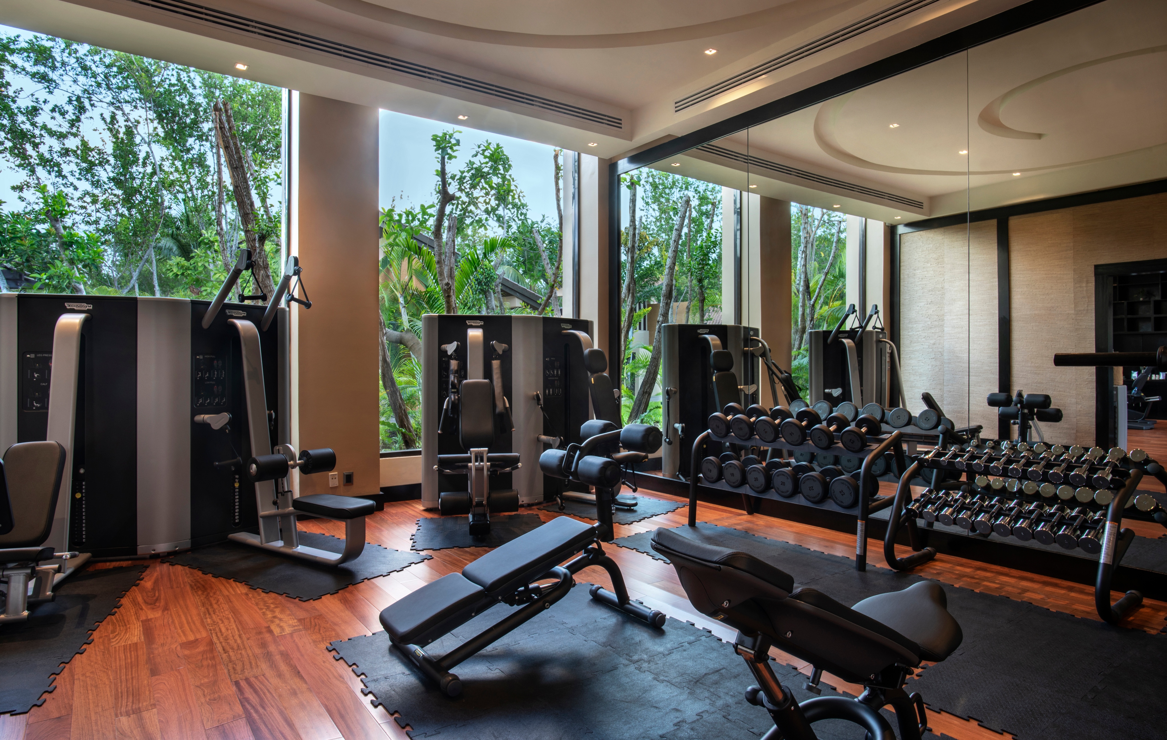 BTMXMY_Fitness_Center_low