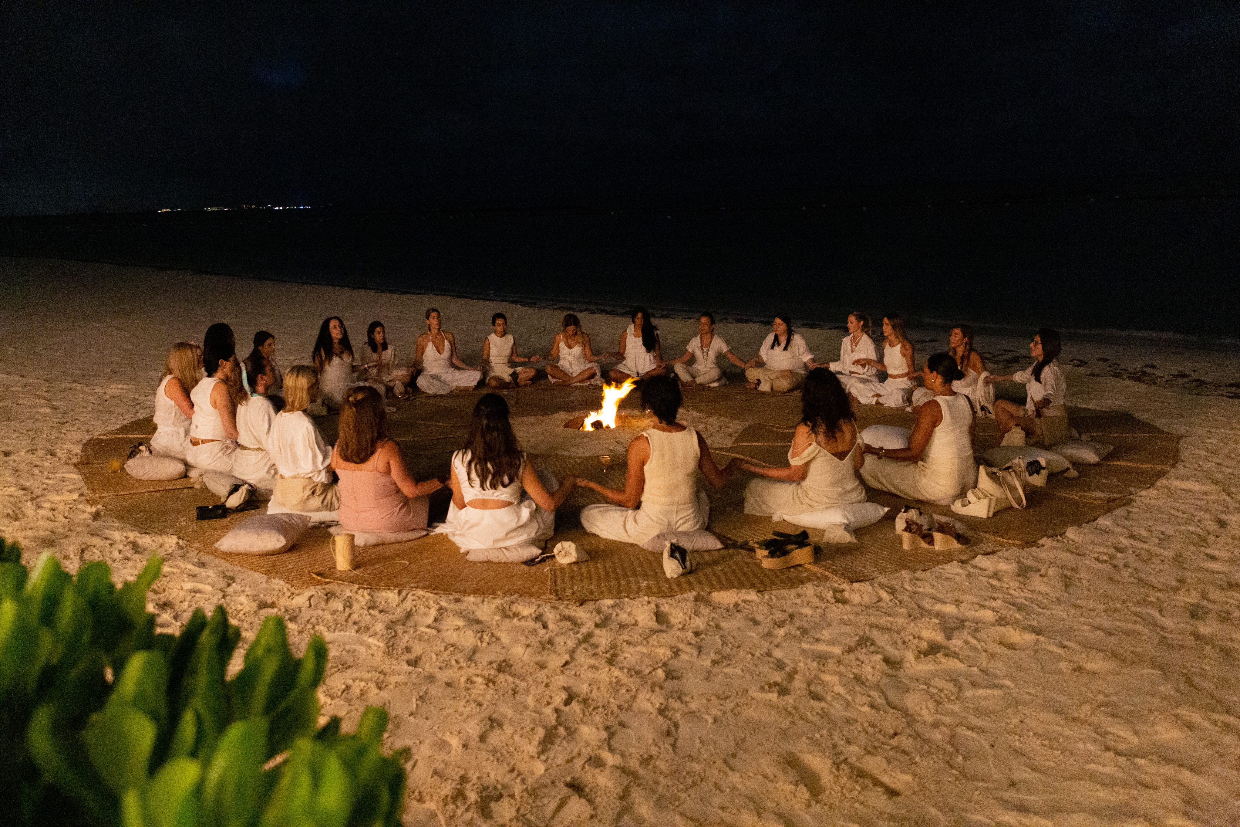 BTMXMY_WOMENS_RETREAT_ABOUT_LOW