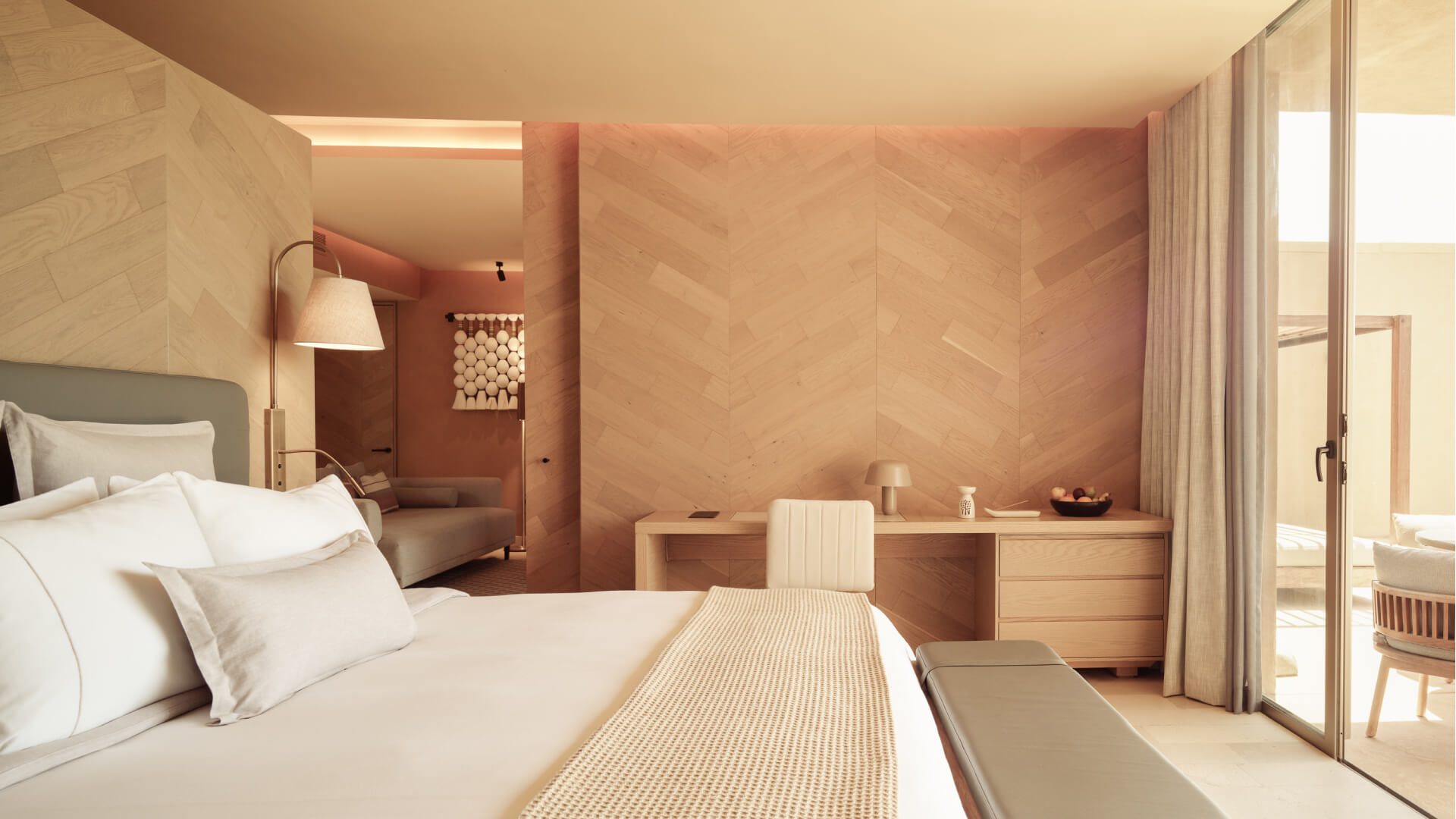 bt-veyavg-accommodations-harmony-serenity-pool-king-suite-02